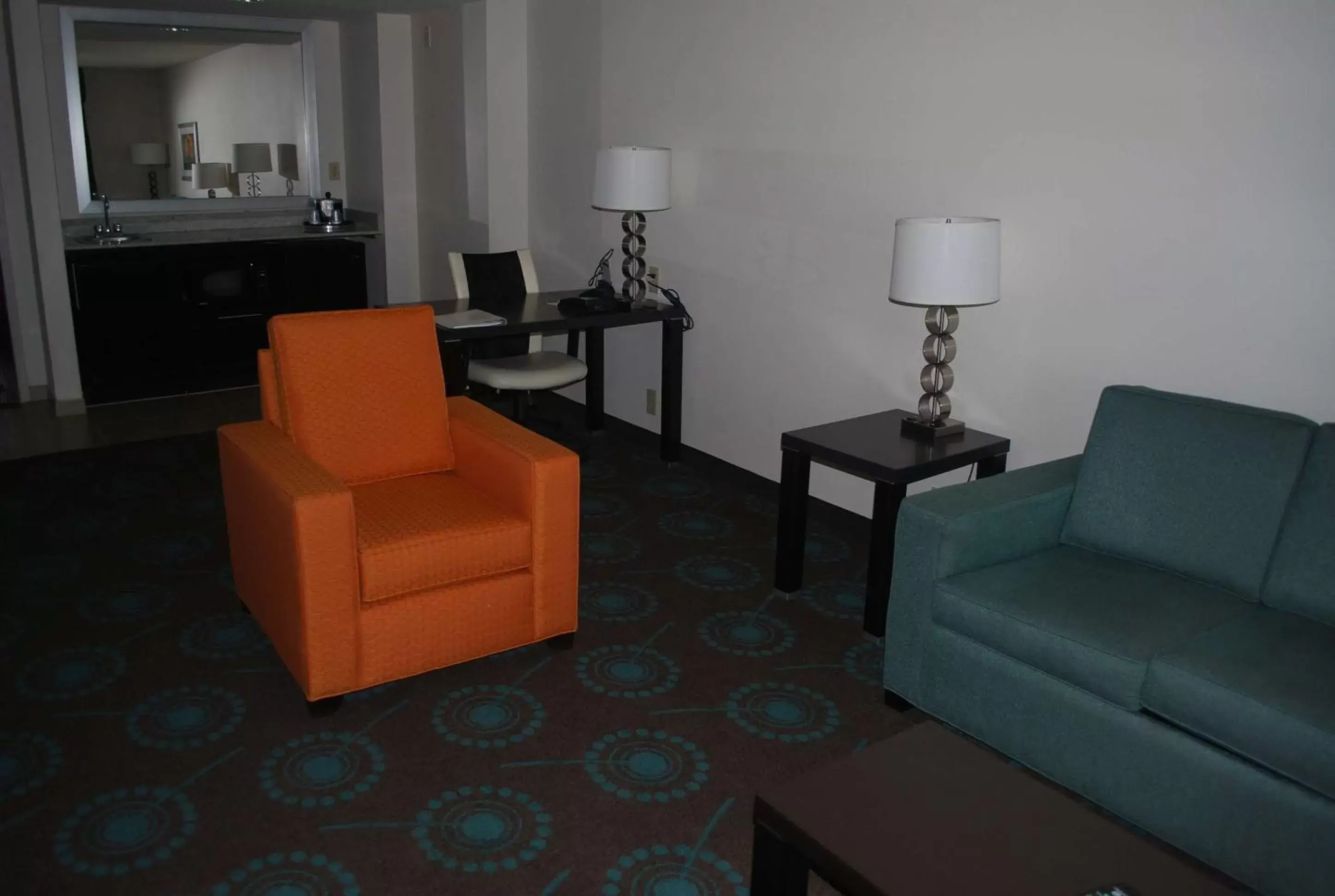 Living room, Seating Area in Hampton Inn By Hilton Shreveport Airport, La