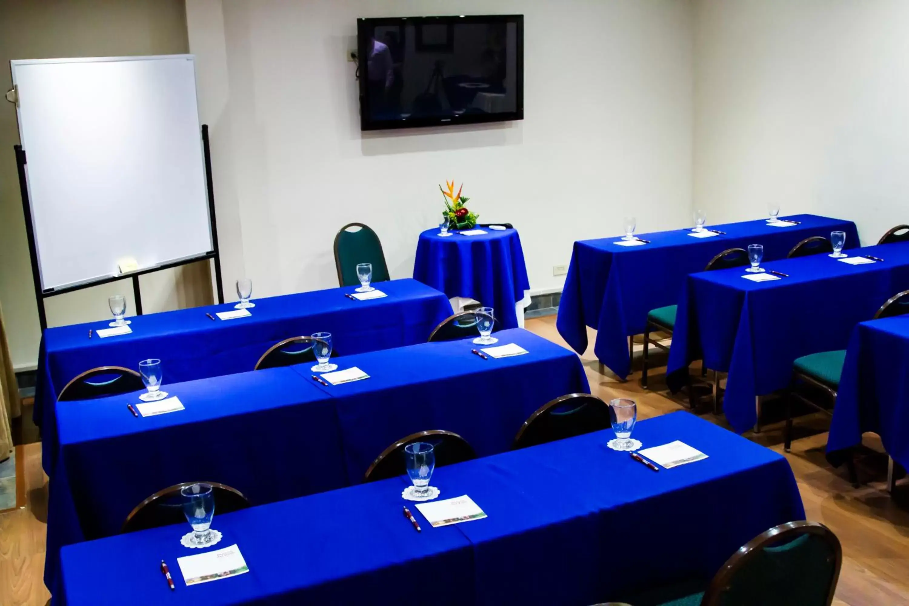 Banquet/Function facilities in Rincon del Valle Hotel & Suites