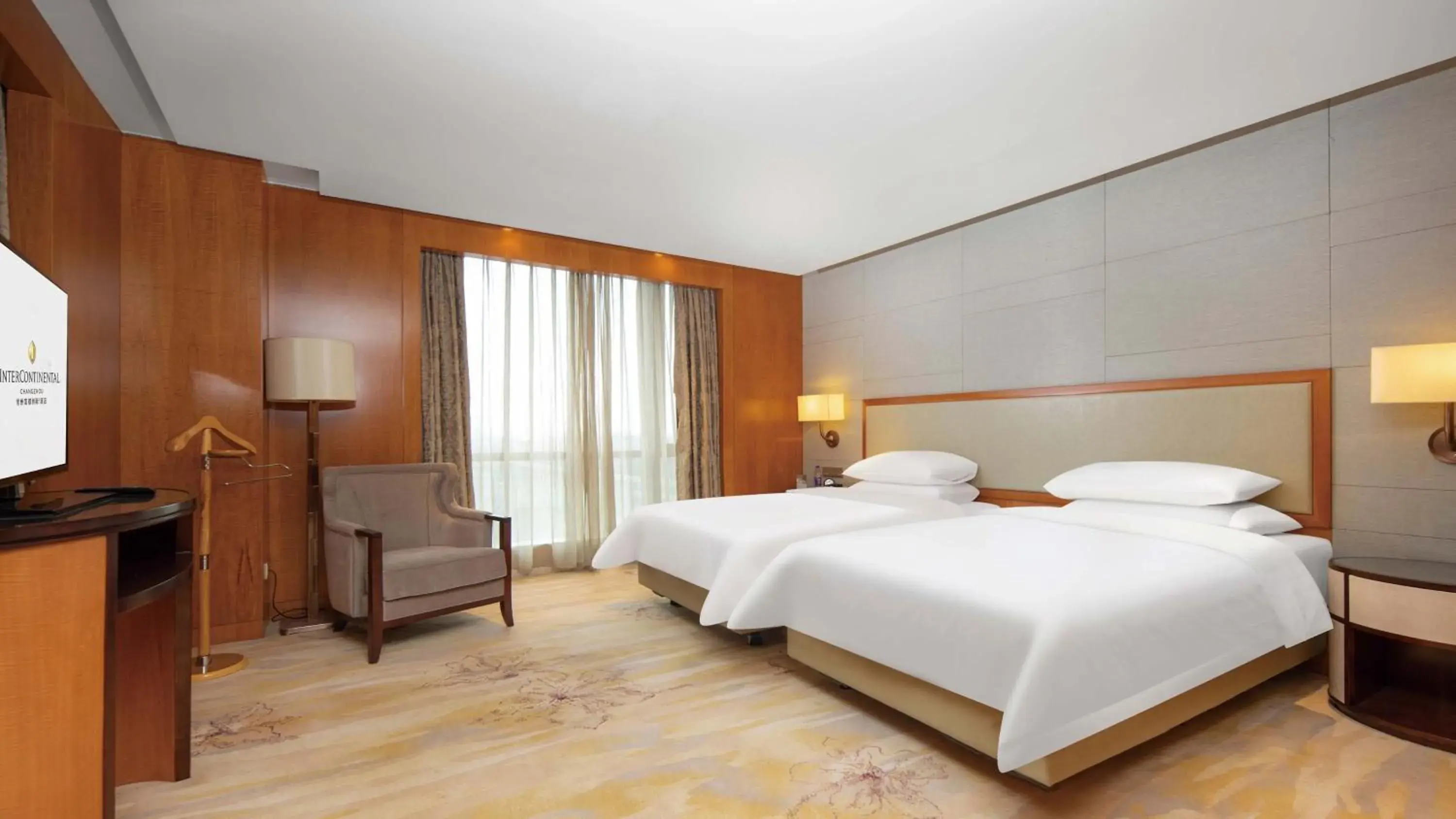 Photo of the whole room, Bed in Intercontinental Changzhou