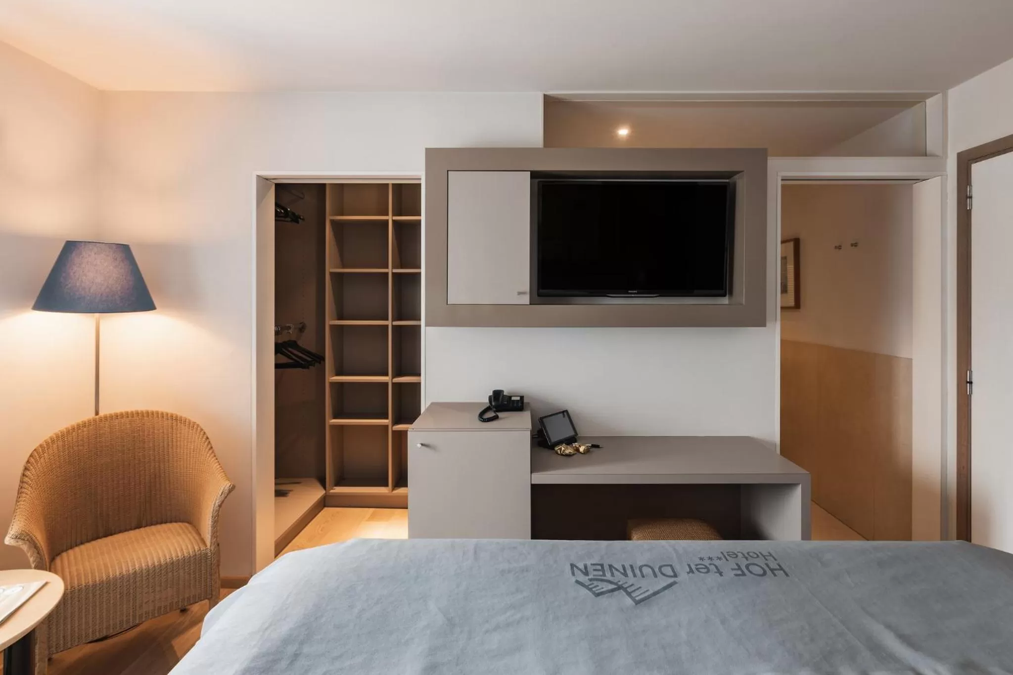 Bed in Boutique Hotel 'Hof ter Duinen'