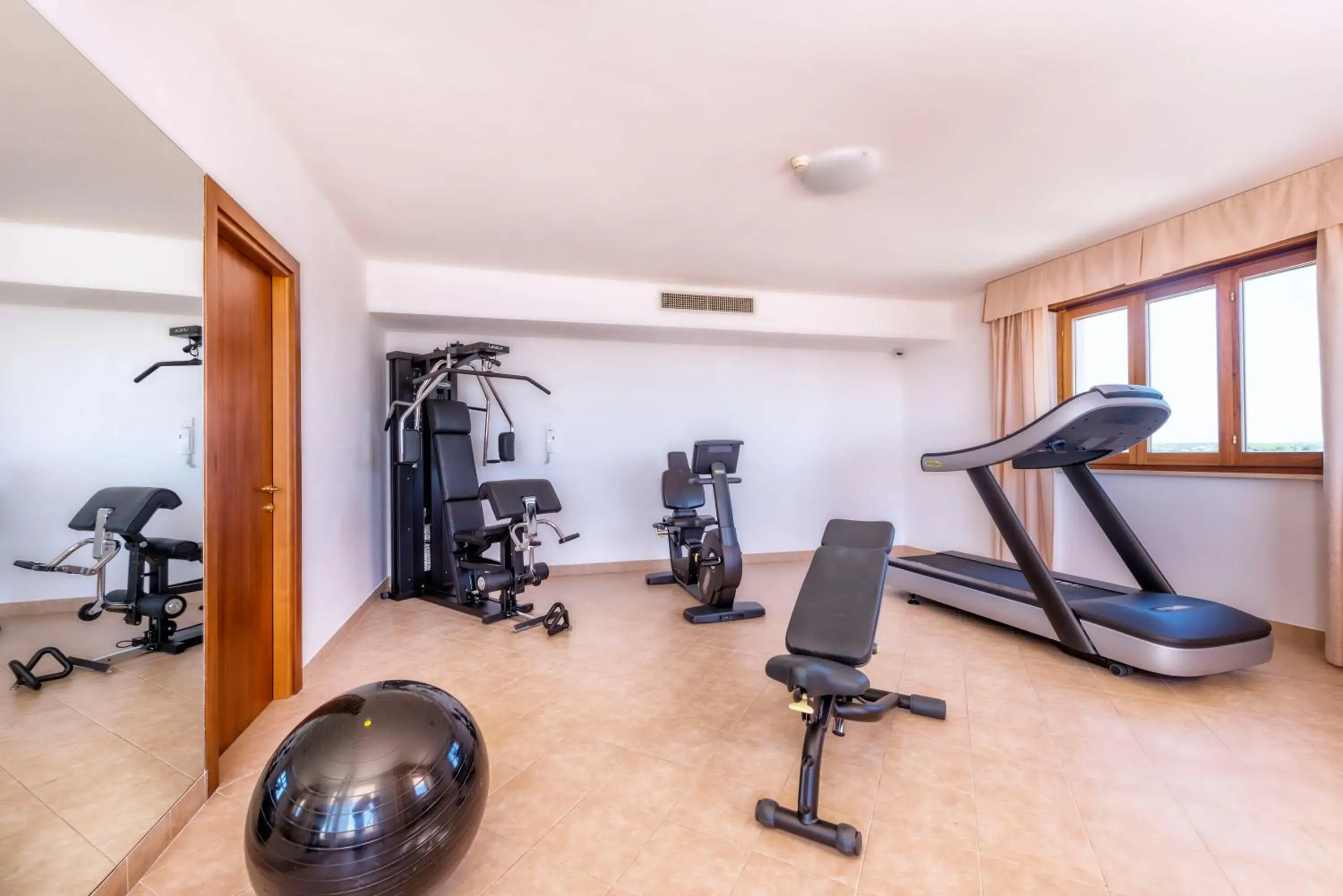 Fitness centre/facilities, Fitness Center/Facilities in Astura Palace Hotel