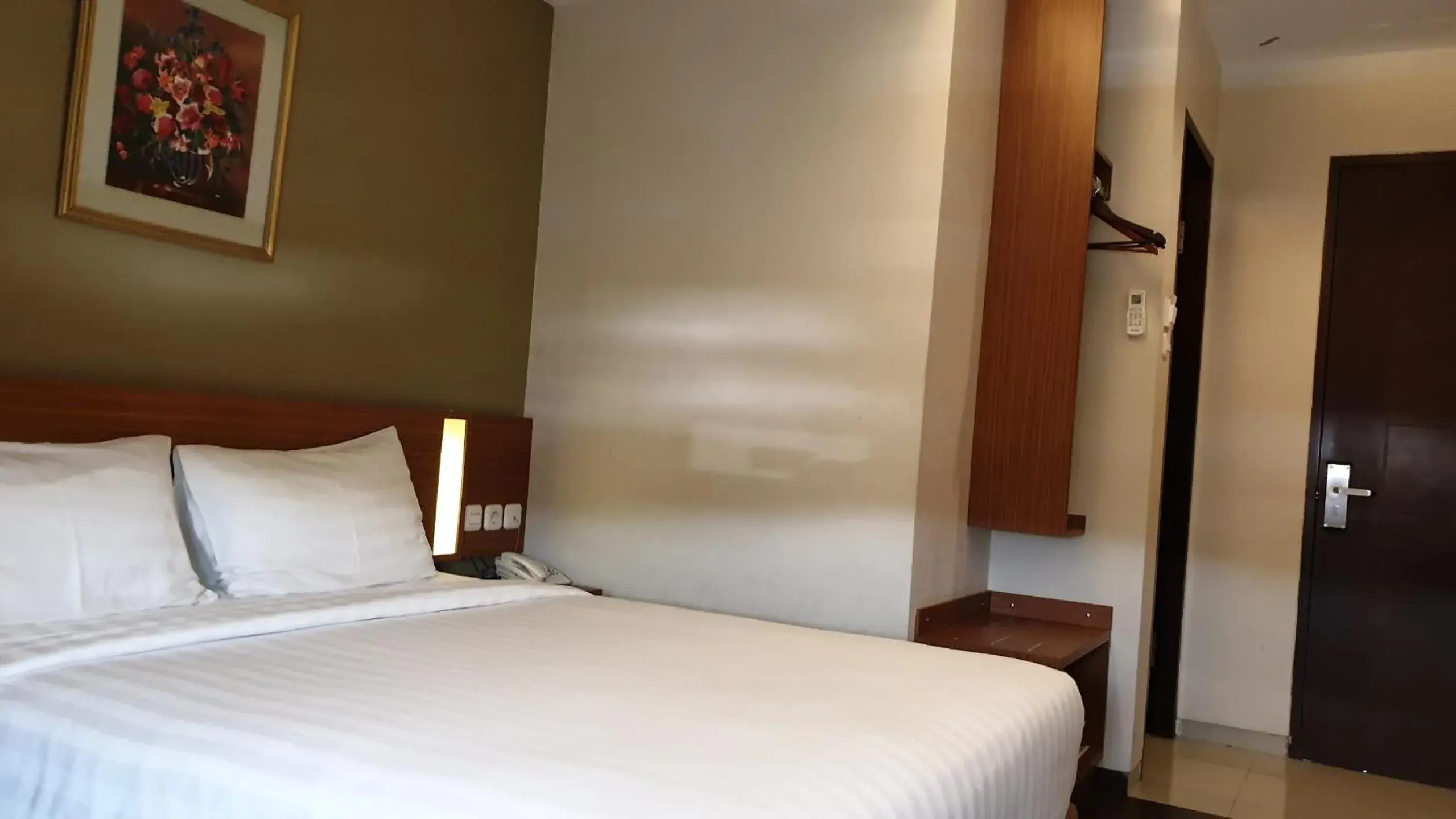 Bed in Biz Hotel Ambon