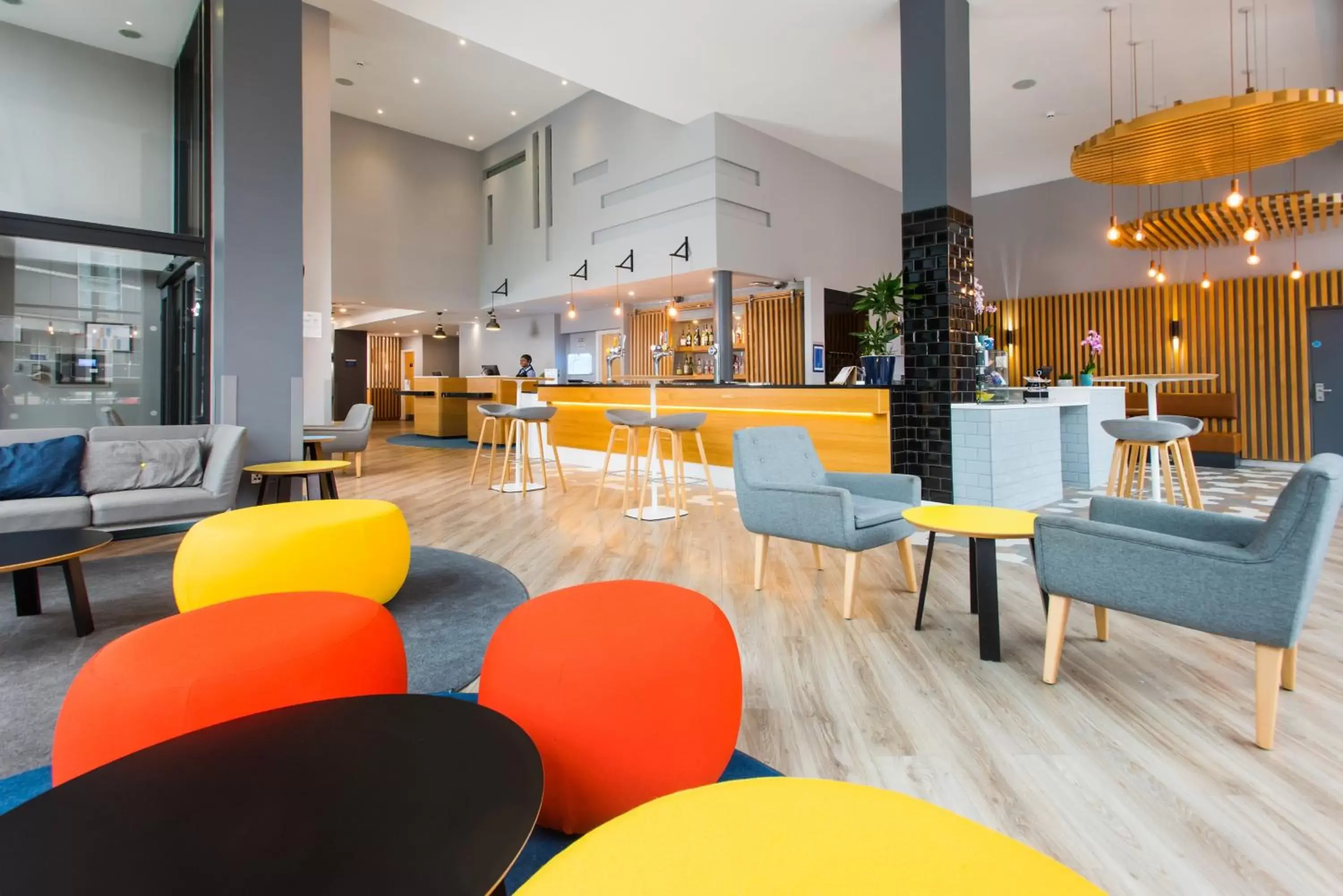 Lounge or bar, Lounge/Bar in Holiday Inn Express Leeds City Centre - Armouries, an IHG Hotel