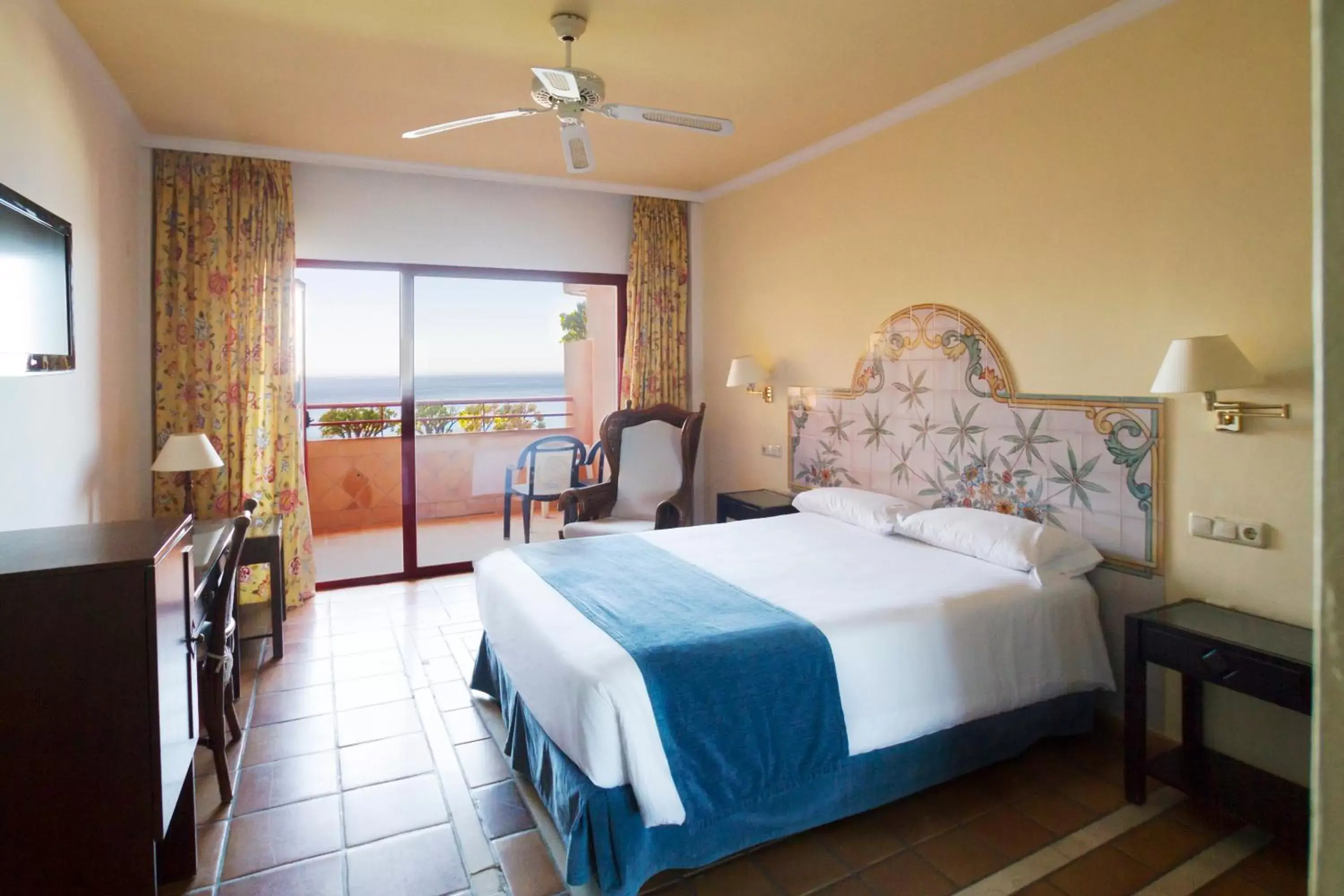 Sea view, Bed in Ibersol Almuñecar Beach & Spa Hotel