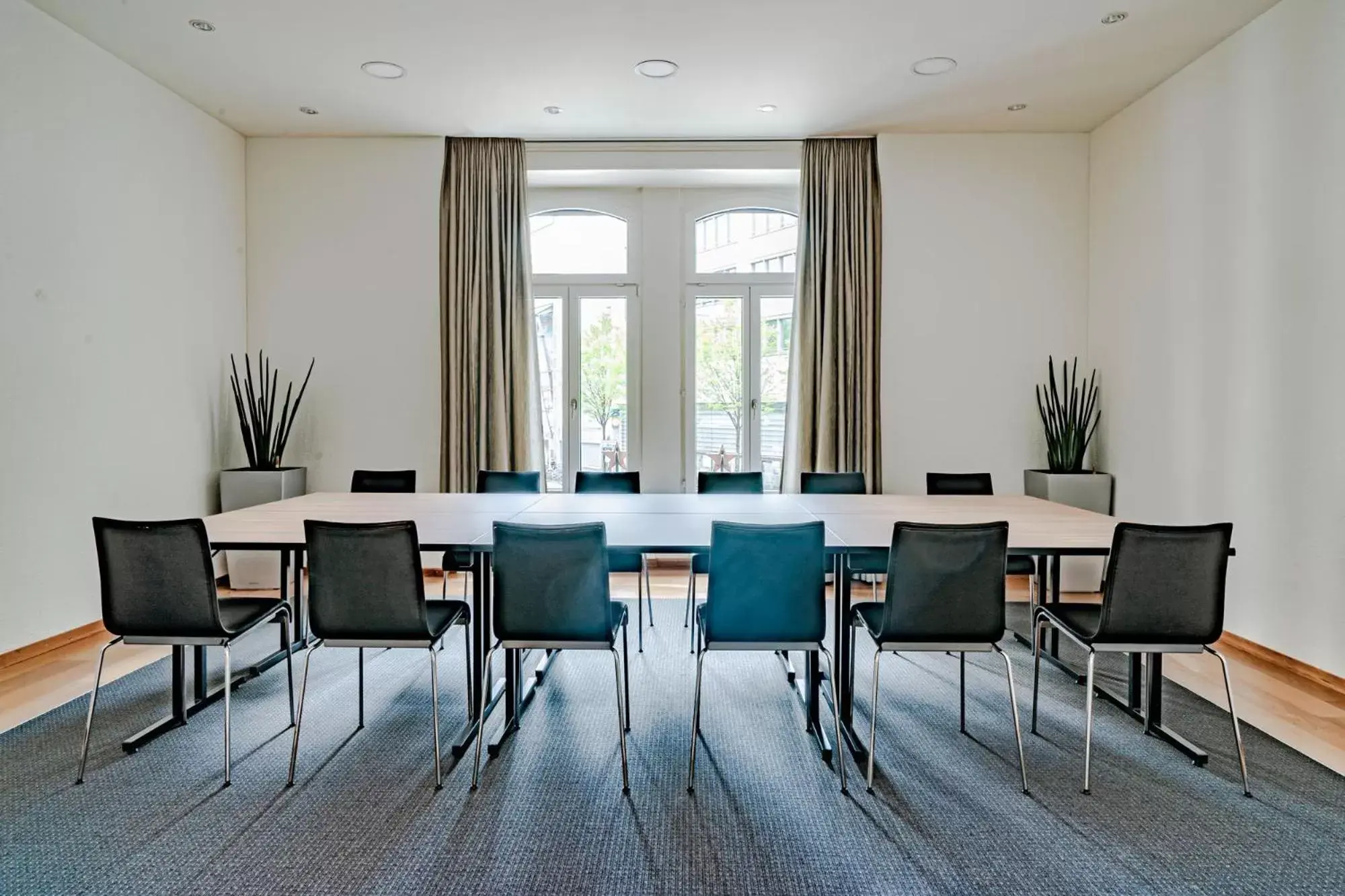 Meeting/conference room in Waldstätterhof Swiss Quality Hotel