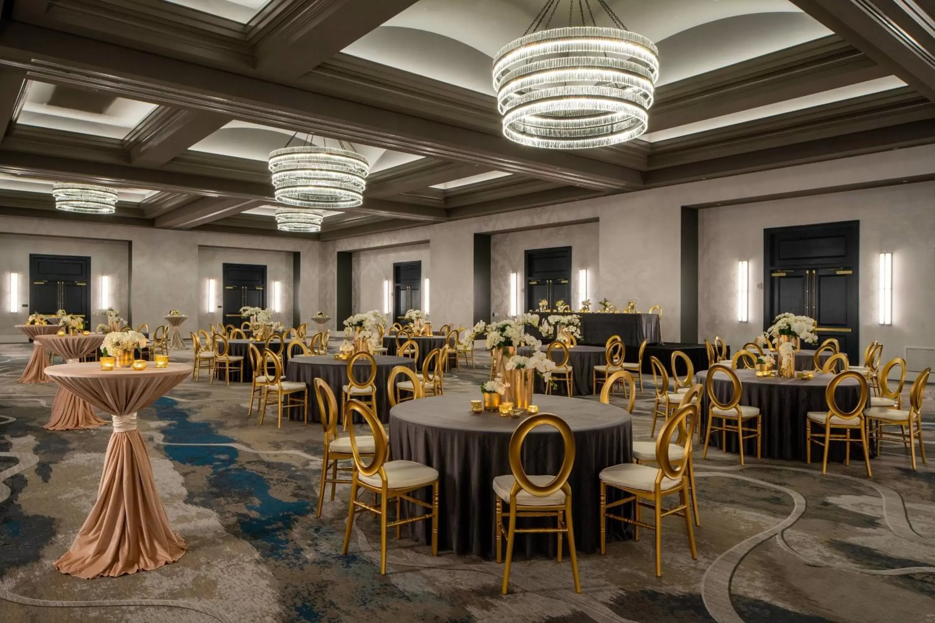 Banquet/Function facilities, Restaurant/Places to Eat in New Orleans Marriott Warehouse Arts District