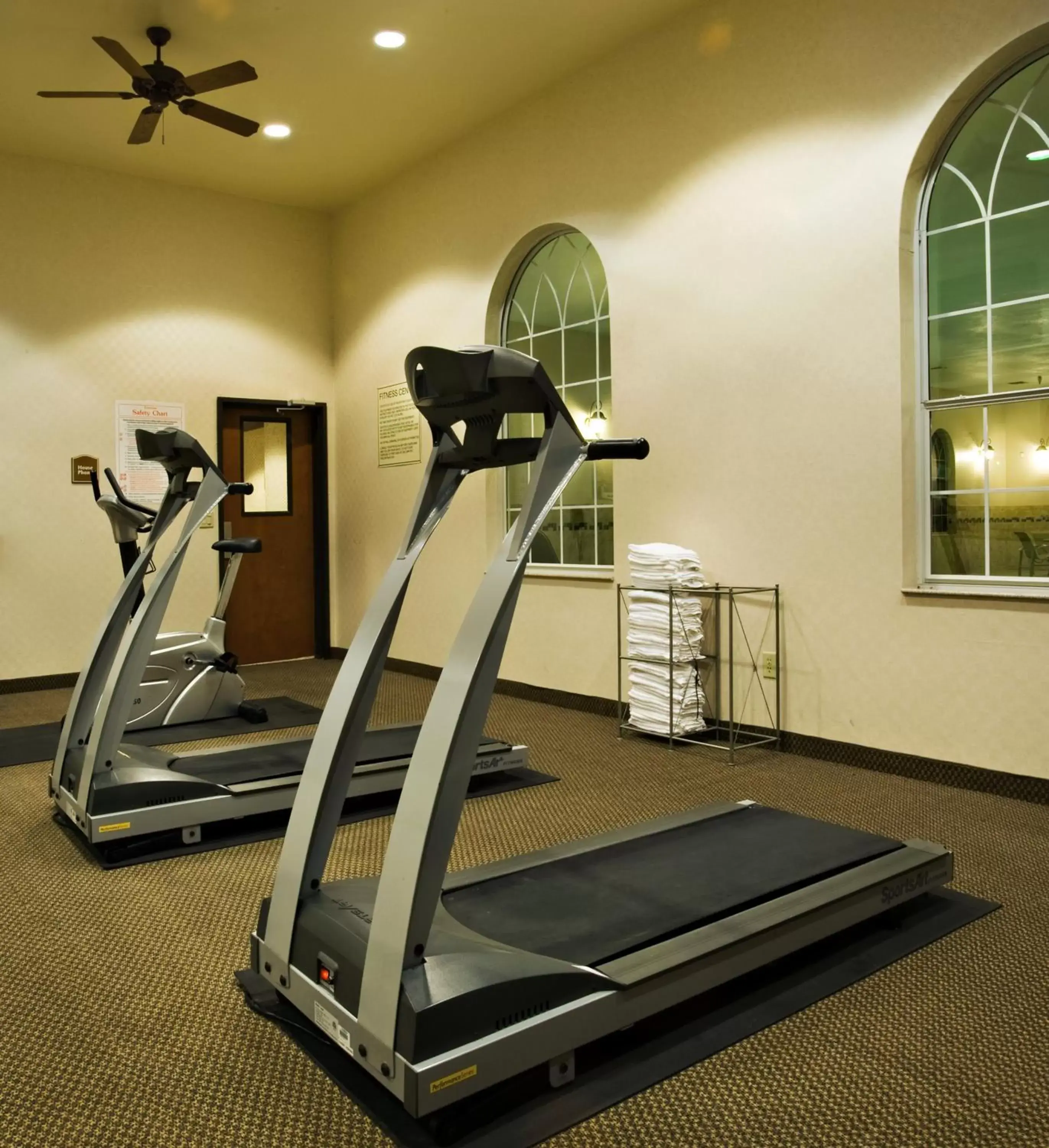 Spa and wellness centre/facilities, Fitness Center/Facilities in Holiday Inn Express Hotel & Suites Levelland, an IHG Hotel