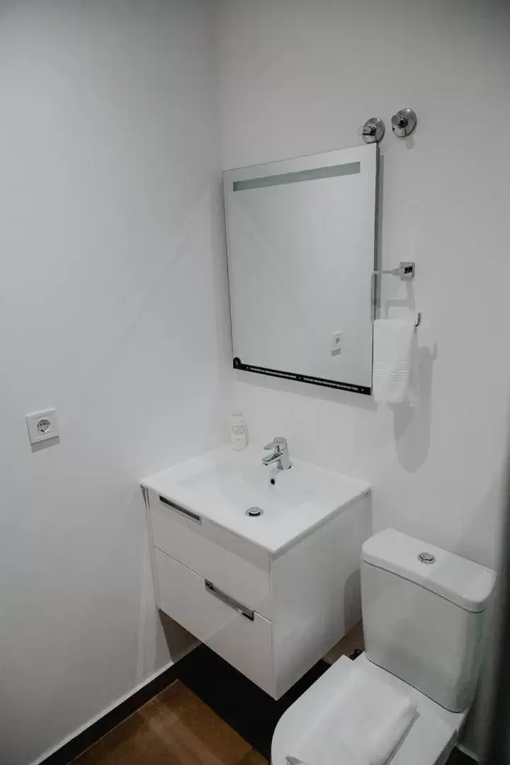 Bathroom in Le Premier Lisbon Suites
