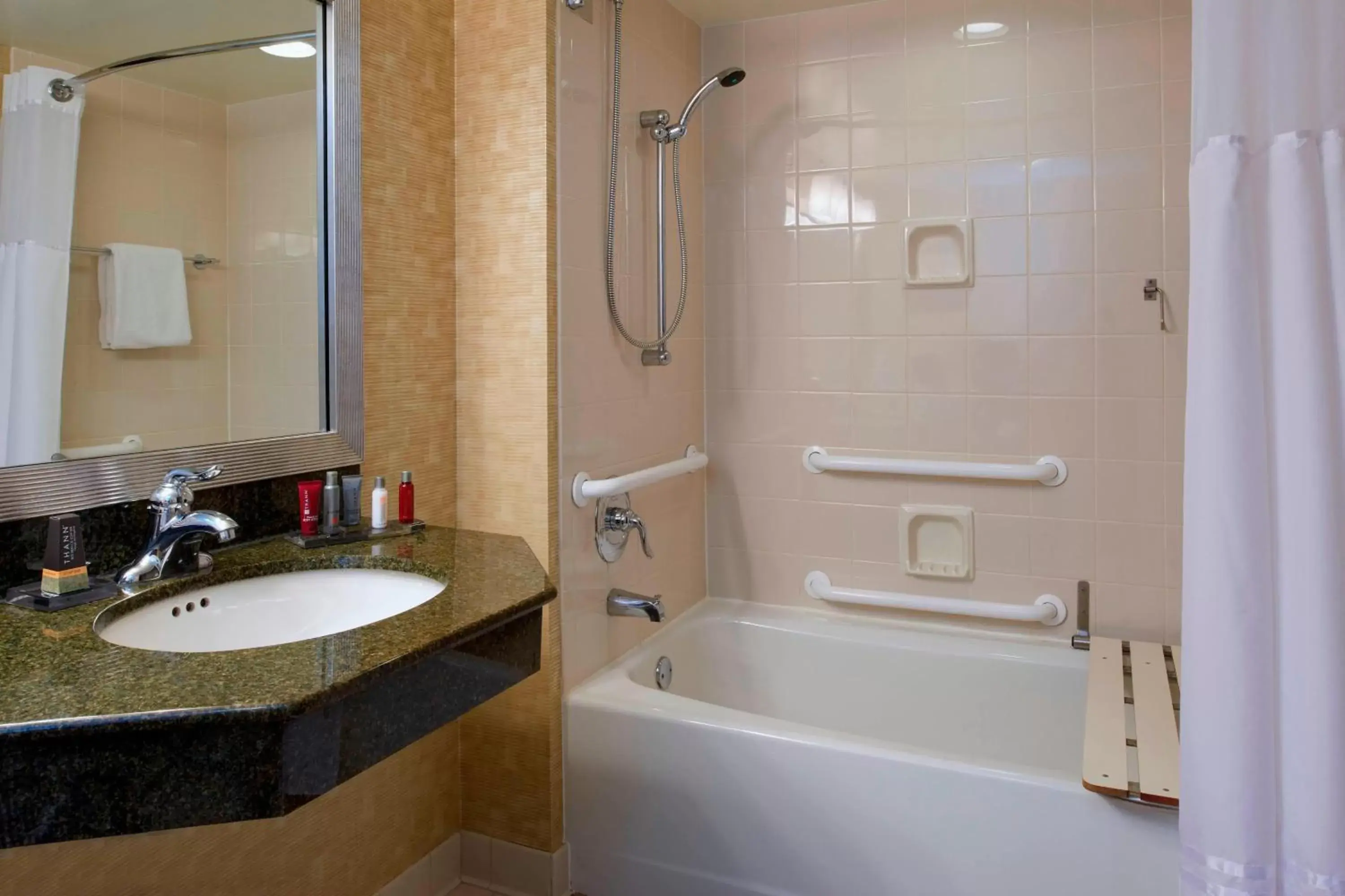 Bathroom in Milwaukee Marriott West