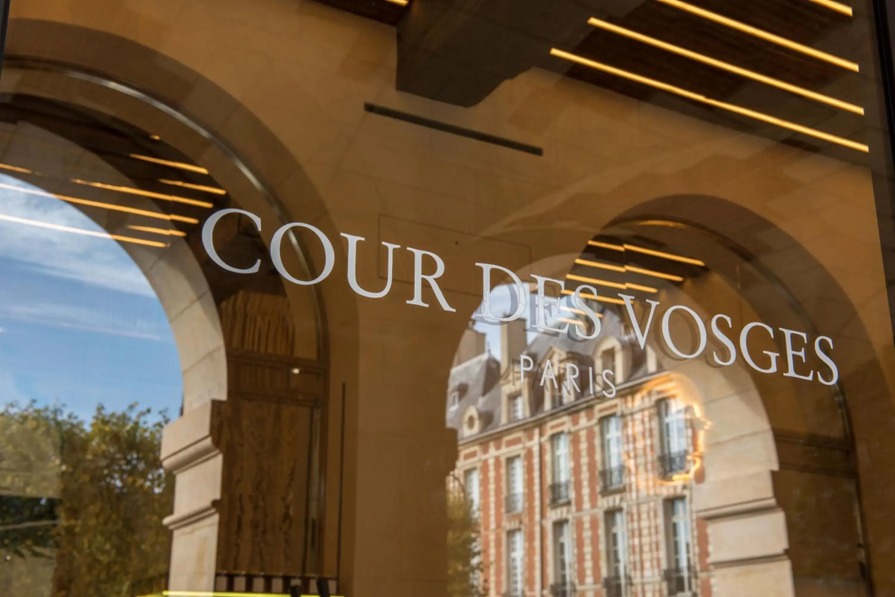 Facade/entrance, Property Logo/Sign in Cour des Vosges