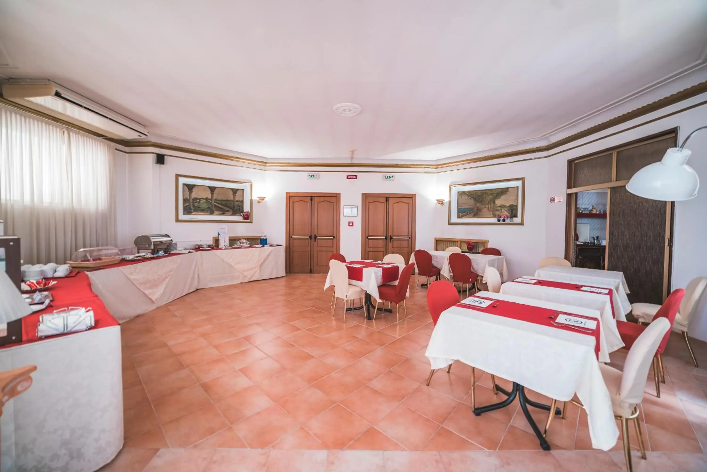 Property building, Restaurant/Places to Eat in Hotel San Giusto