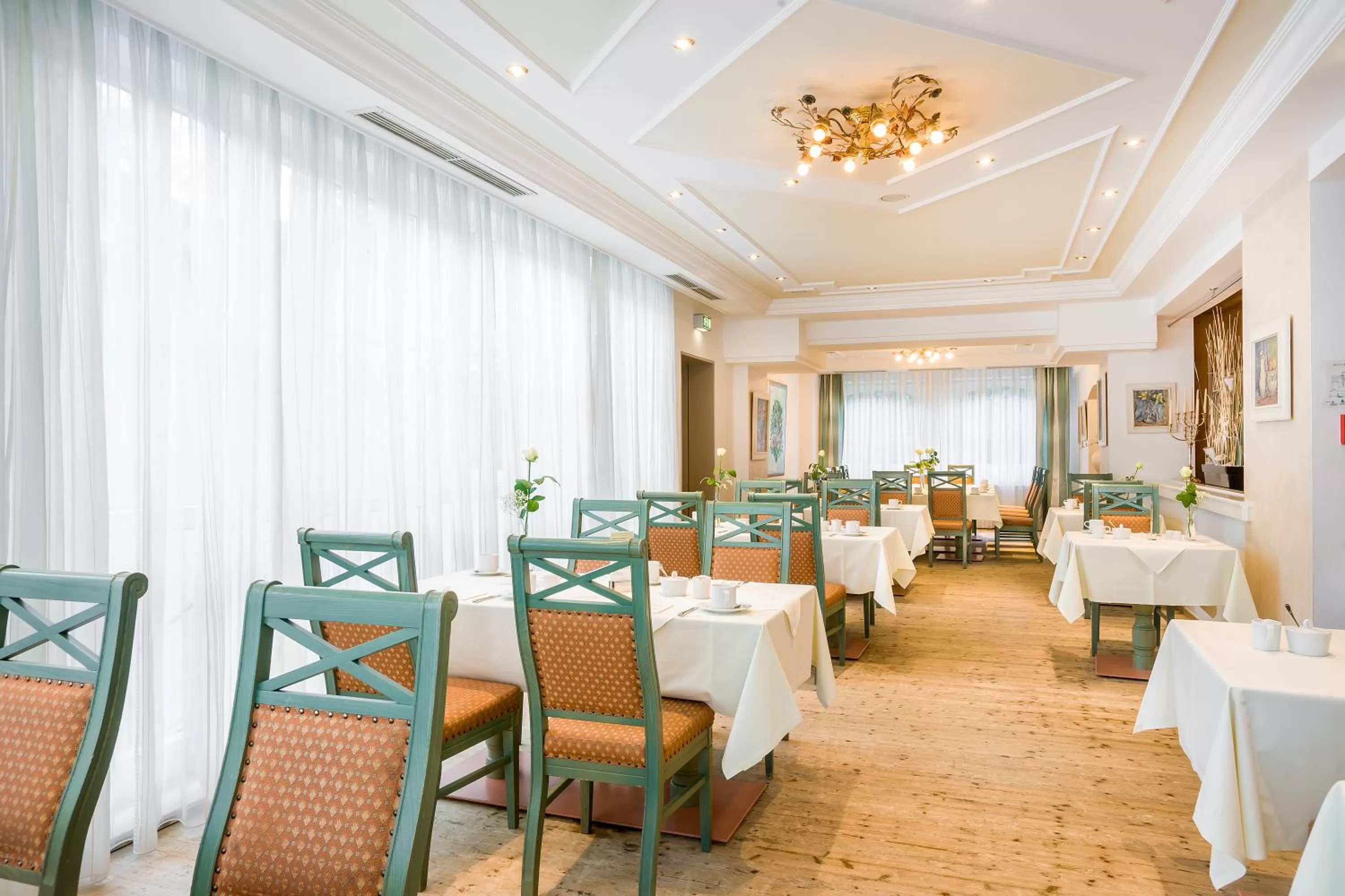 Restaurant/places to eat in Mercure Hotel Ingolstadt