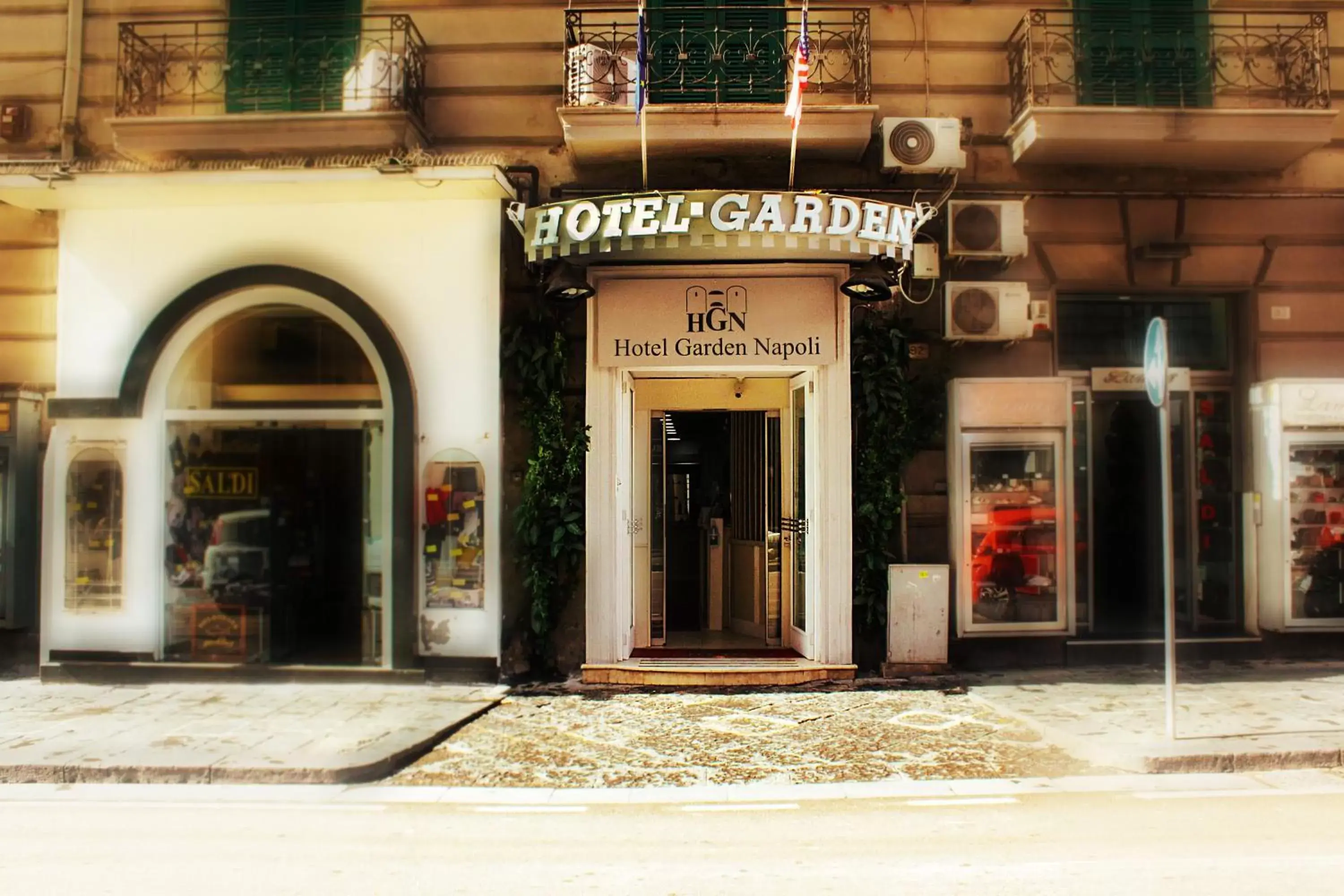 Facade/entrance in Hotel Garden Napoli