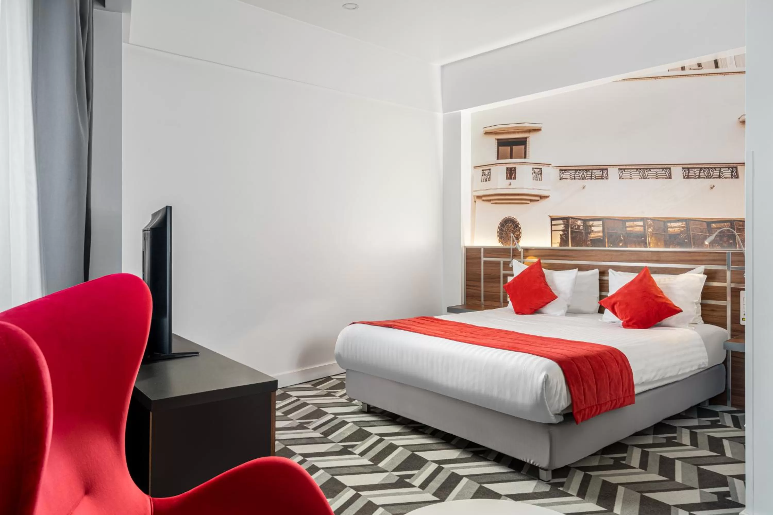 Photo of the whole room, Bed in Mercure Bucharest Unirii