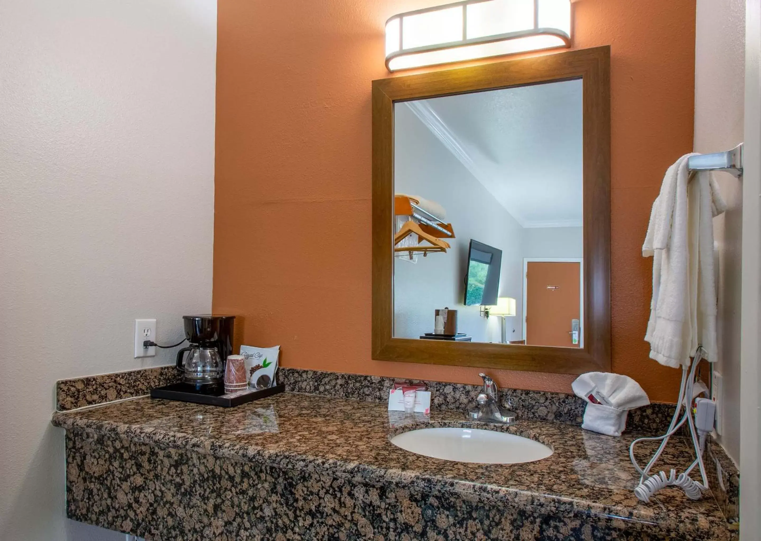 Bathroom in Wildflower Inn at Bell Rock