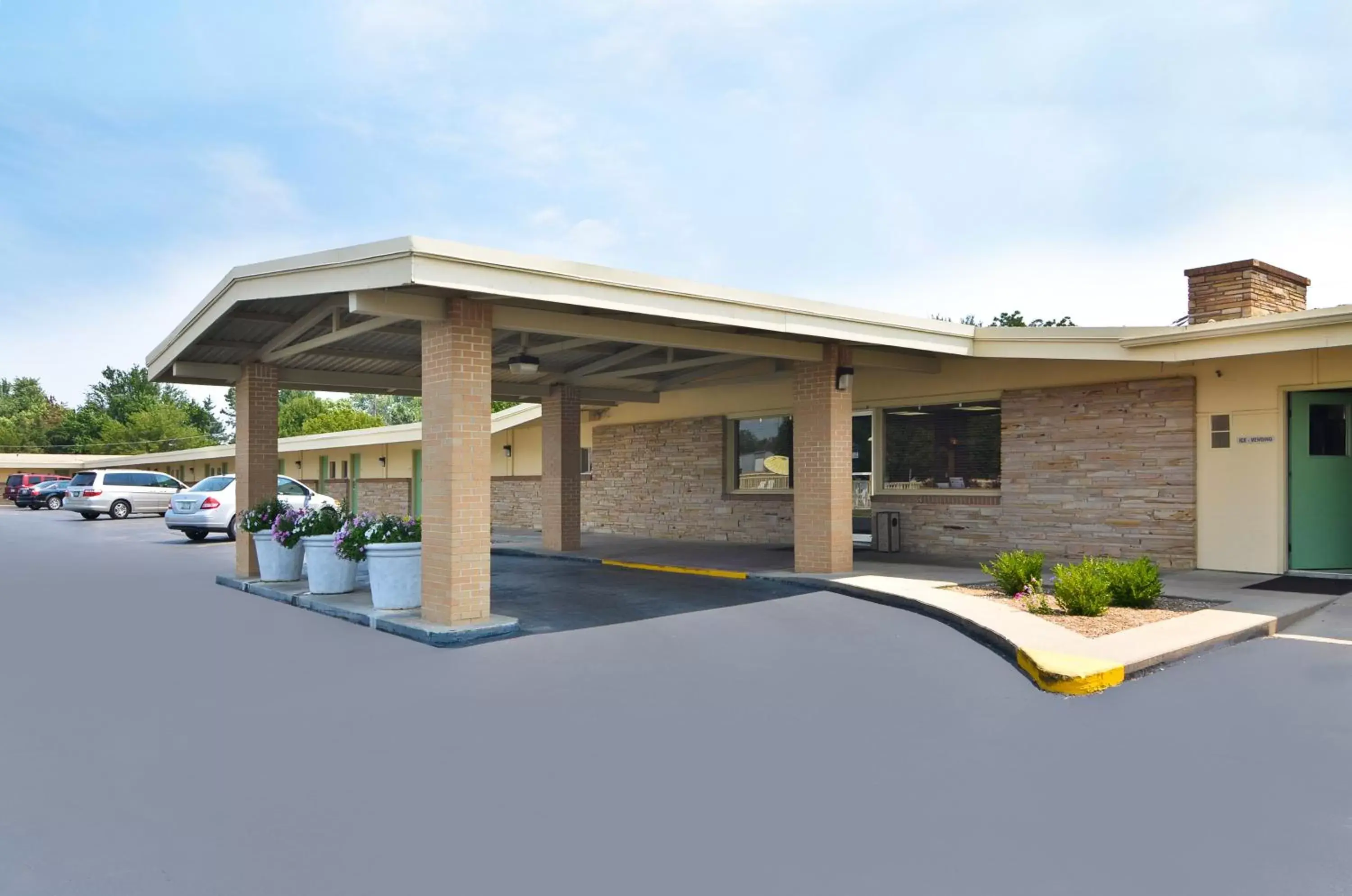 Facade/entrance in Americas Best Value Inn Iola Facade/entrance in Americas Best Value Inn Iola