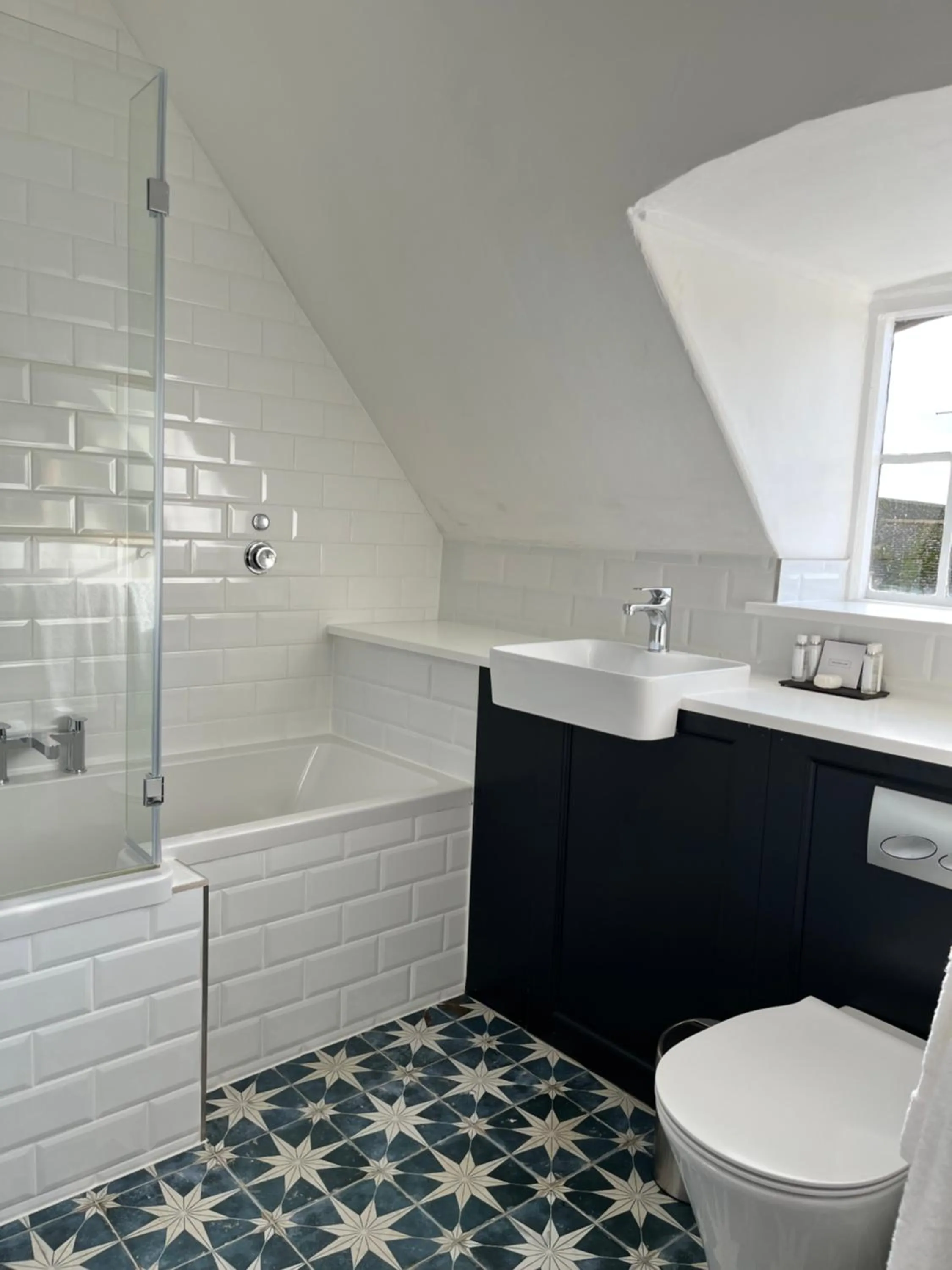 Bathroom in The Haycock Manor Hotel