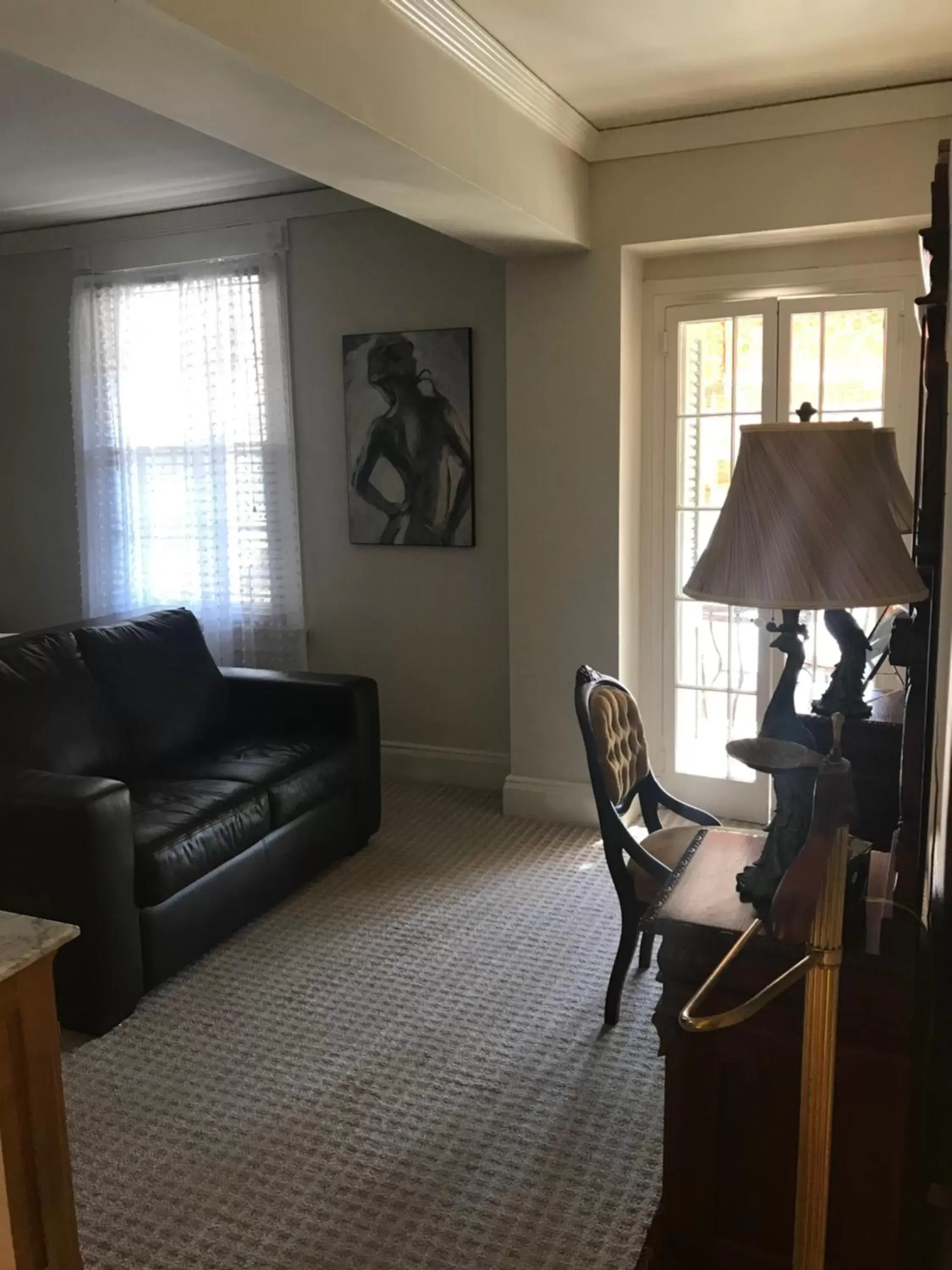 TV and multimedia, Seating Area in Elaine's Cape May Boutique Hotel