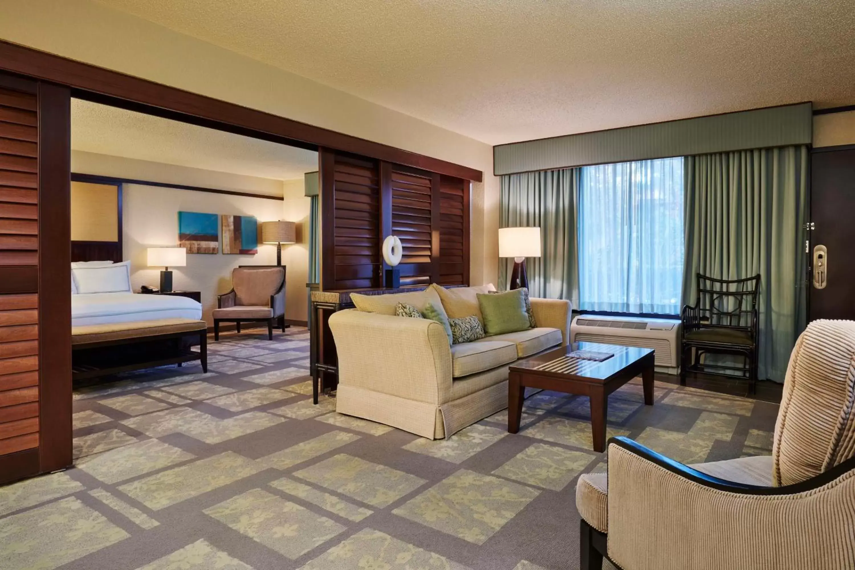 Living room, Seating Area in DoubleTree by Hilton Hotel Orlando at SeaWorld