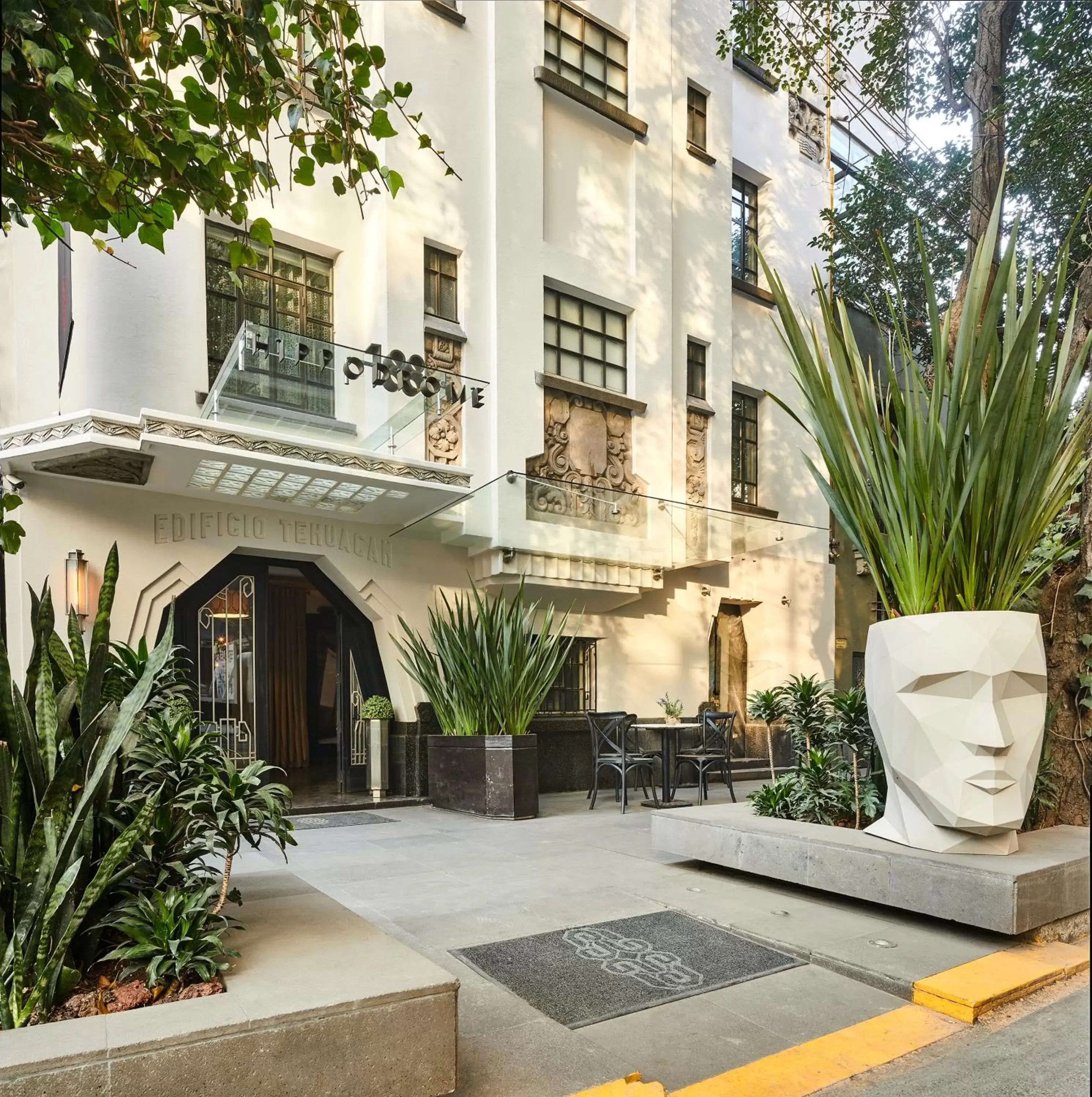 Facade/entrance, Property Building in Hippodrome Hotel Condesa