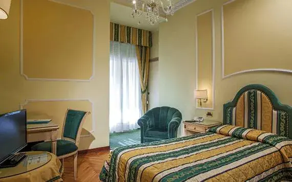 Photo of the whole room, Bed in Hotel Terme Salus