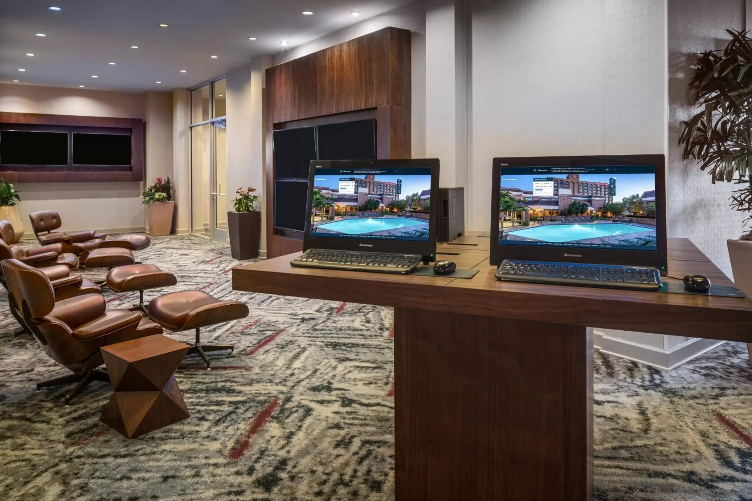 Business facilities, TV/Entertainment Center in Sheraton Salt Lake City