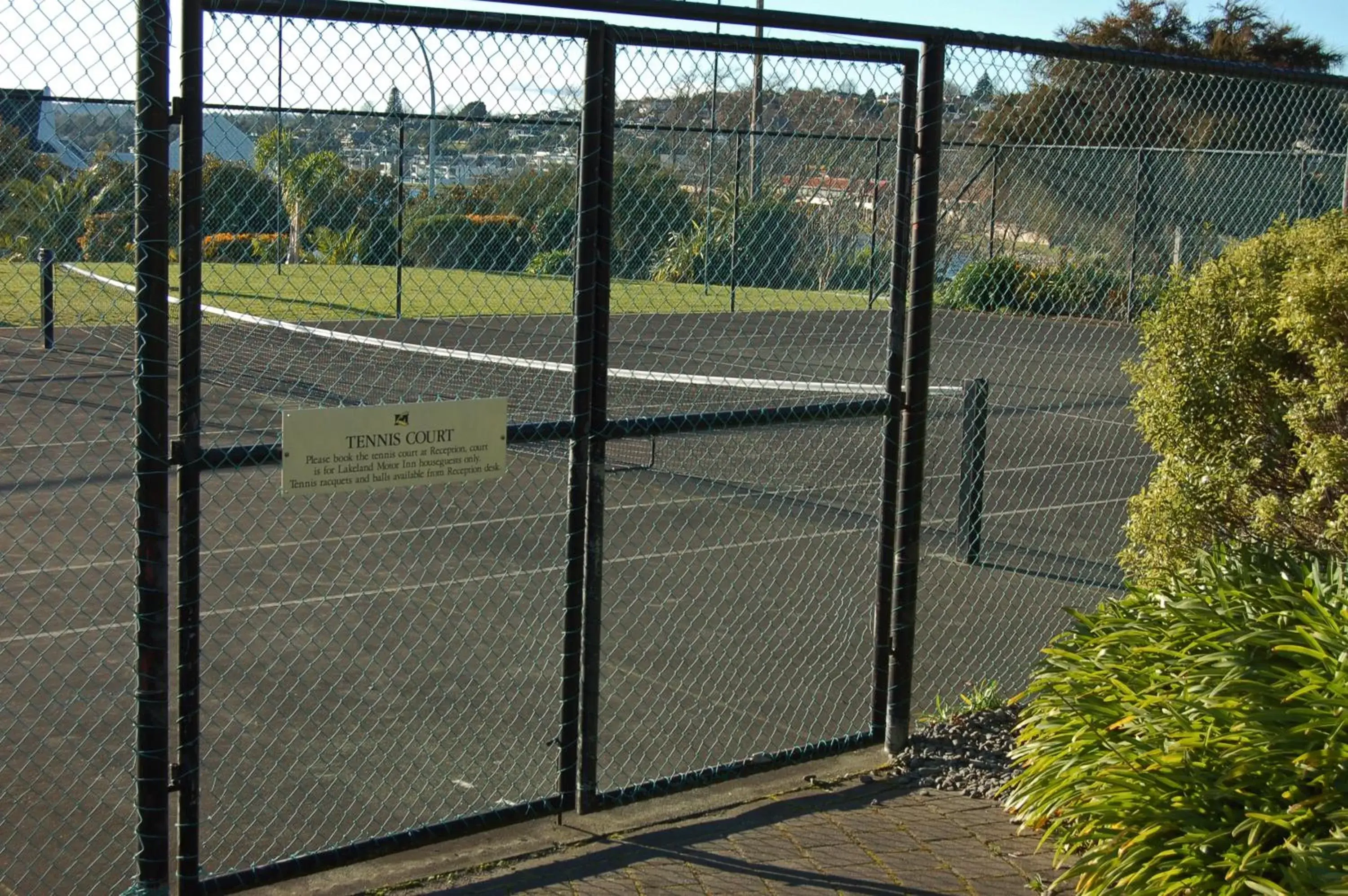 Tennis court in Lakeland Resort Taupo