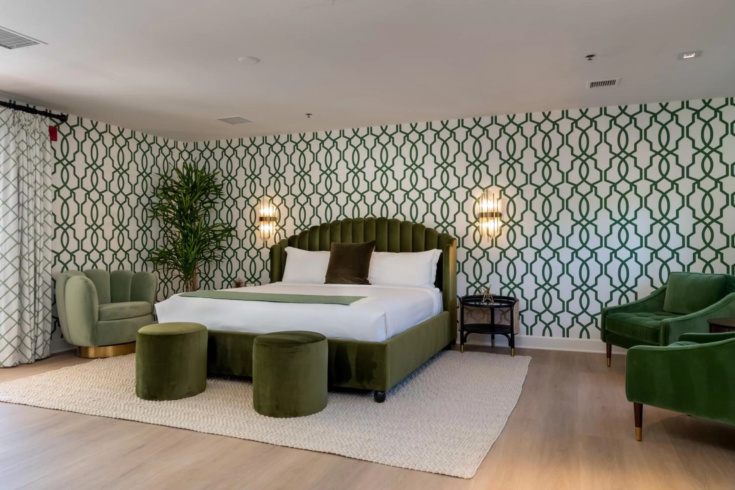 Bed in The Colony Palms Hotel and Bungalows - Adults Only