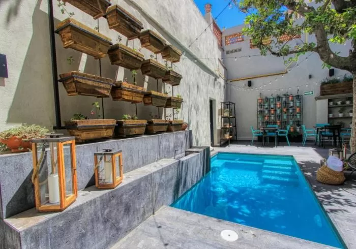 Swimming pool in Antigua Trece Hotel Fusión