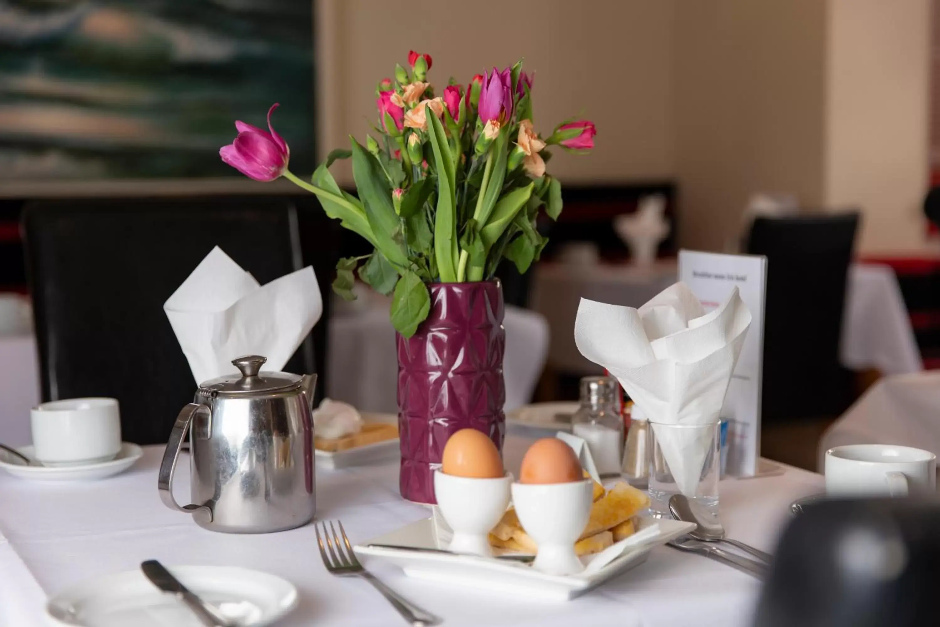 Restaurant/Places to Eat in Iris Hotel Llandudno