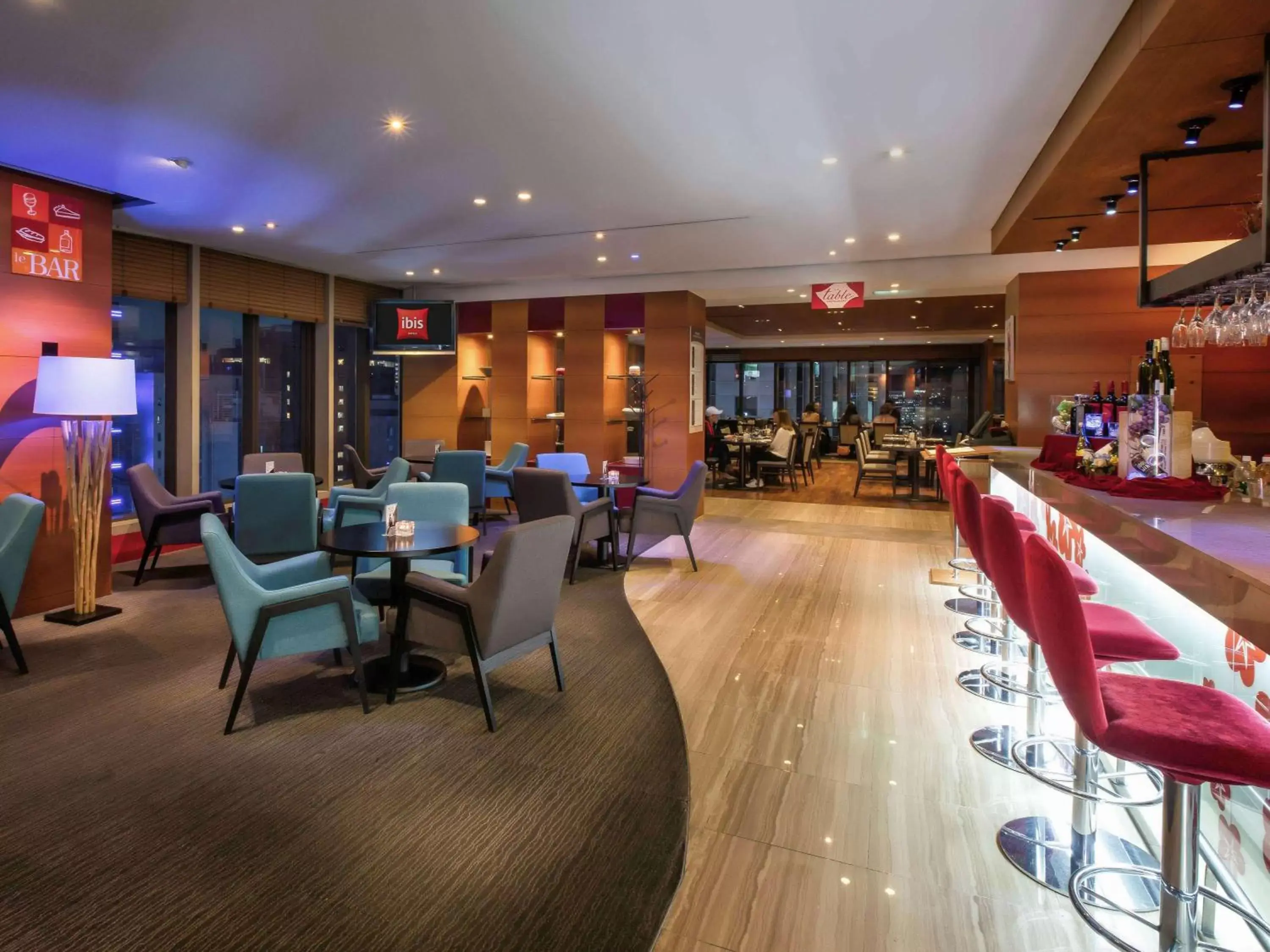 Lounge or bar, Restaurant/Places to Eat in Ibis Ambassador Myeongdong