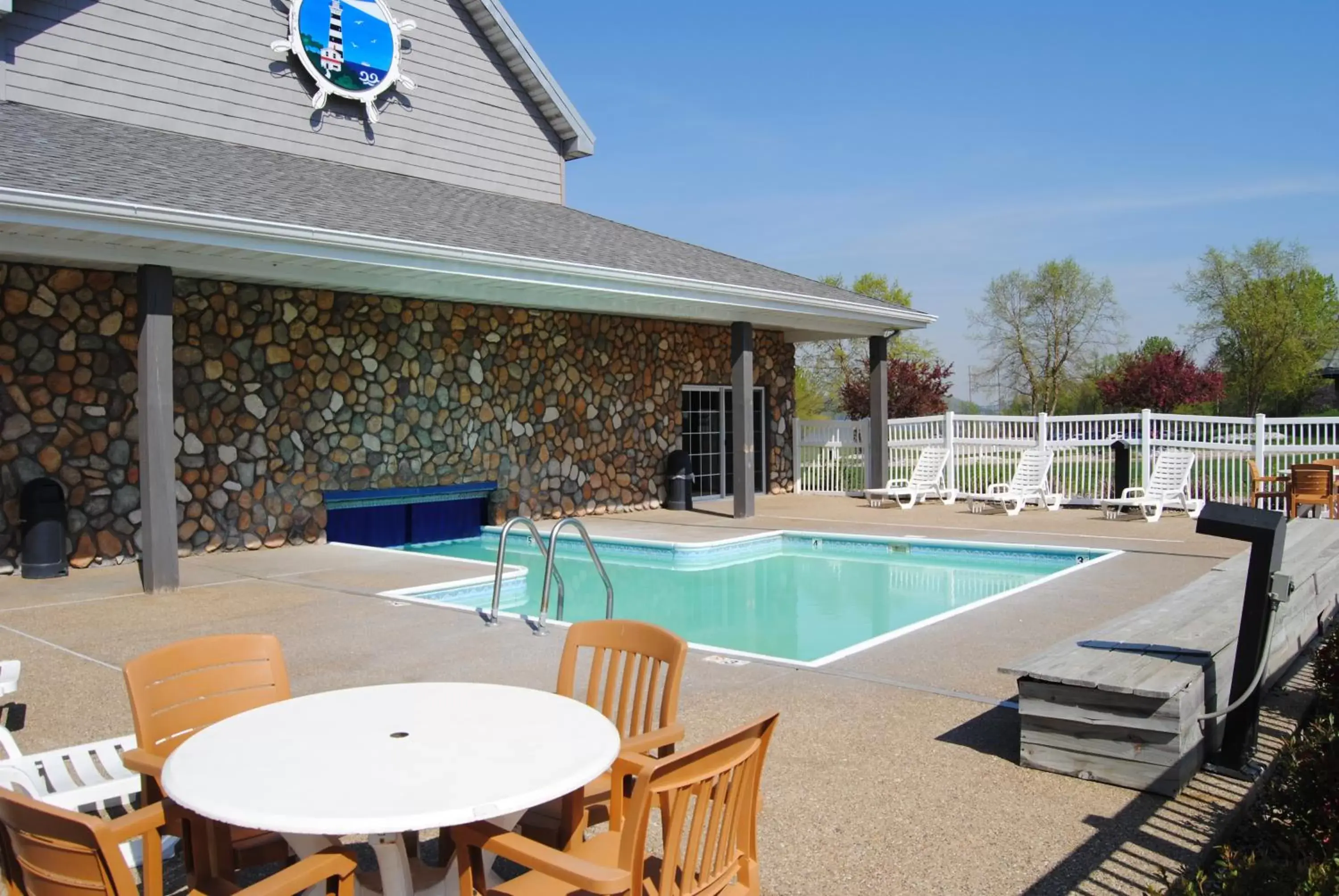 Day, Swimming Pool in Stoney Creek Hotel Peoria