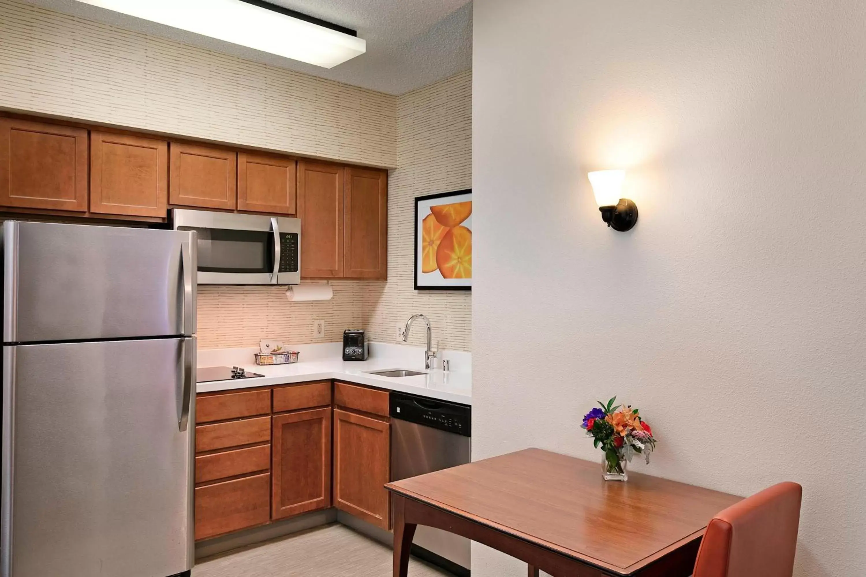Bedroom, Kitchen/Kitchenette in Residence Inn Anaheim Hills Yorba Linda