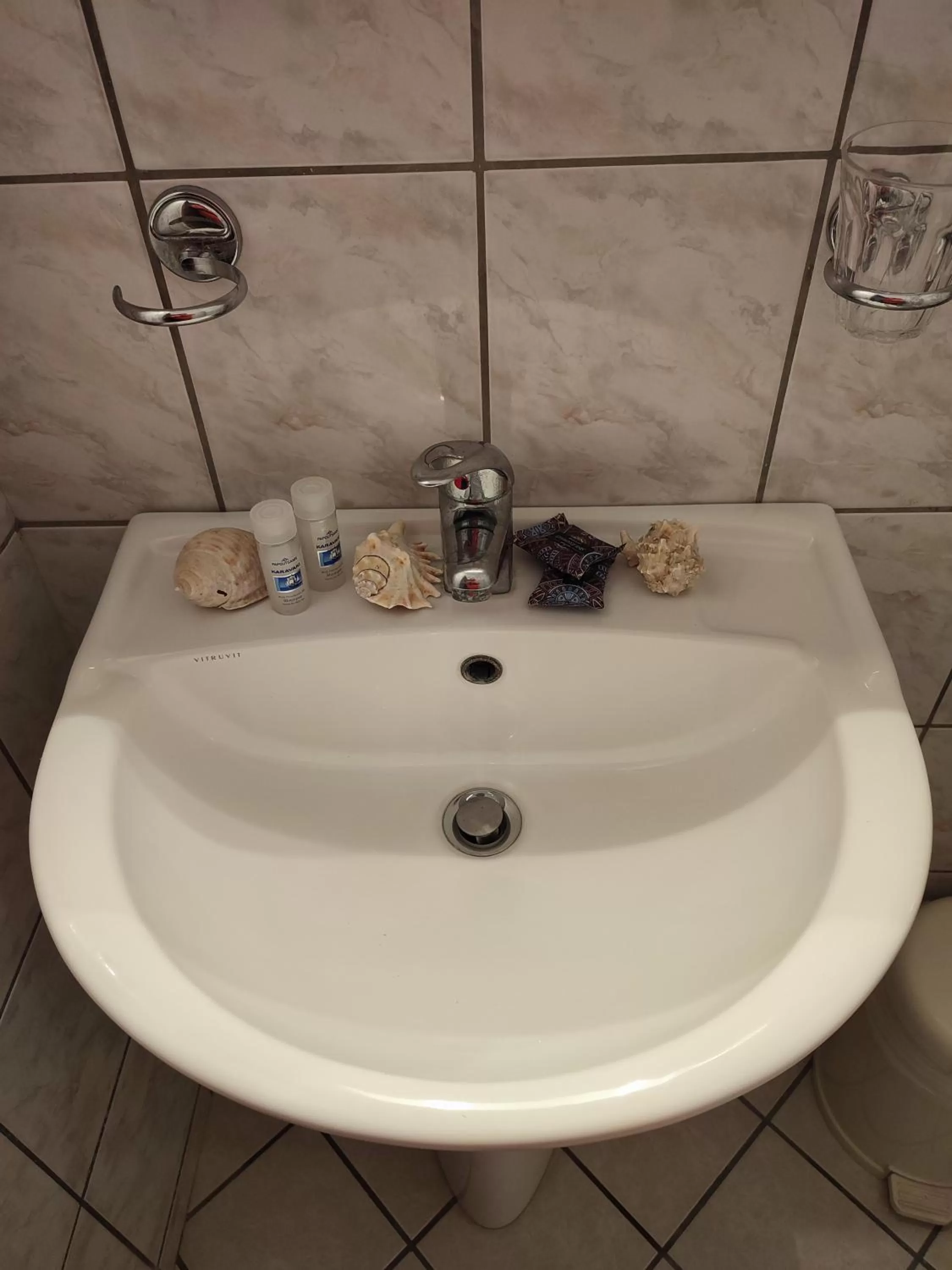 Bathroom in Afendra Hotel