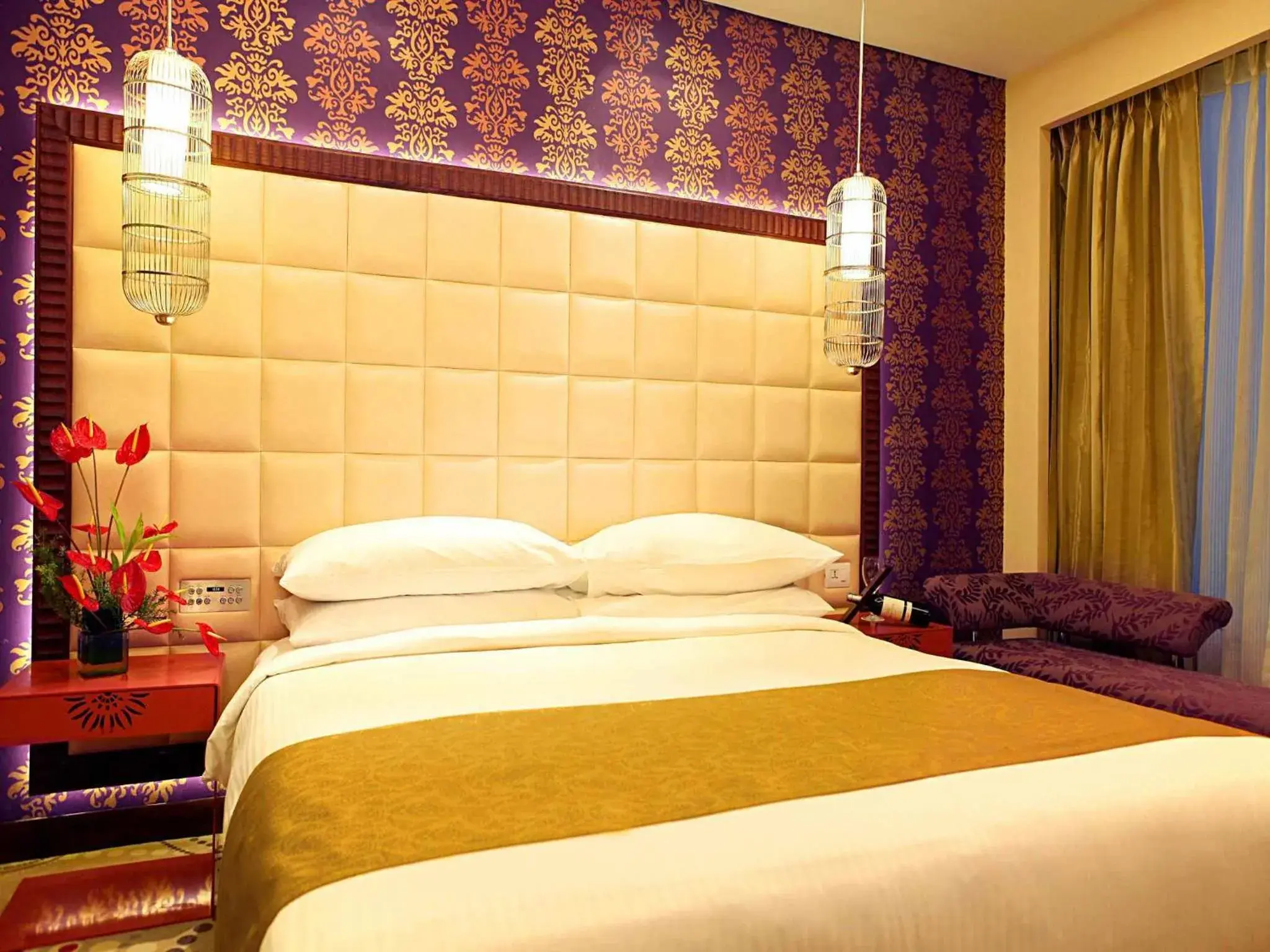 Club Double or Twin Room with Breakfast and Dinner, 20% off on food & soft beverages  in The Metropolitan Hotel New Delhi