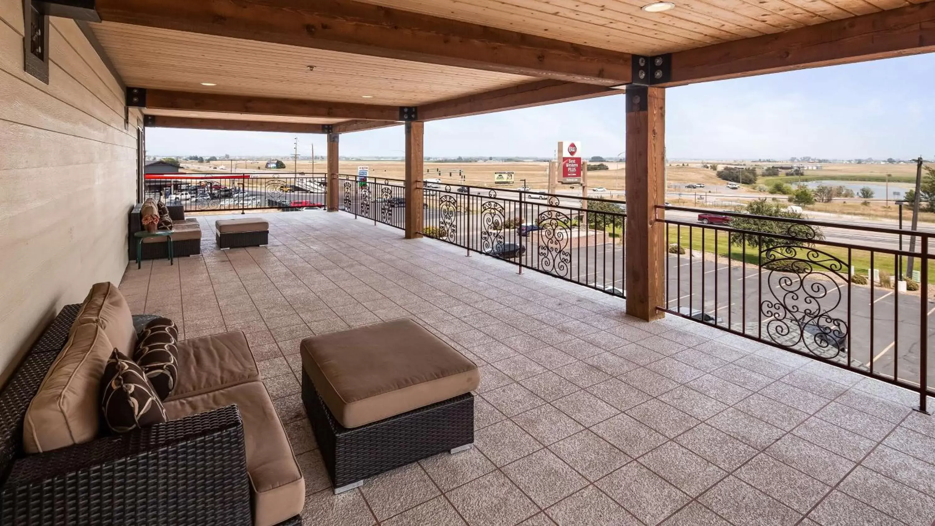 Honeymoon King Suite with Hot Tub - Non-Smoking in Best Western Plus Flathead Lake Inn and Suites Honeymoon King Suite with Hot Tub - Non-Smoking in Best Western Plus Flathead Lake Inn and Suites