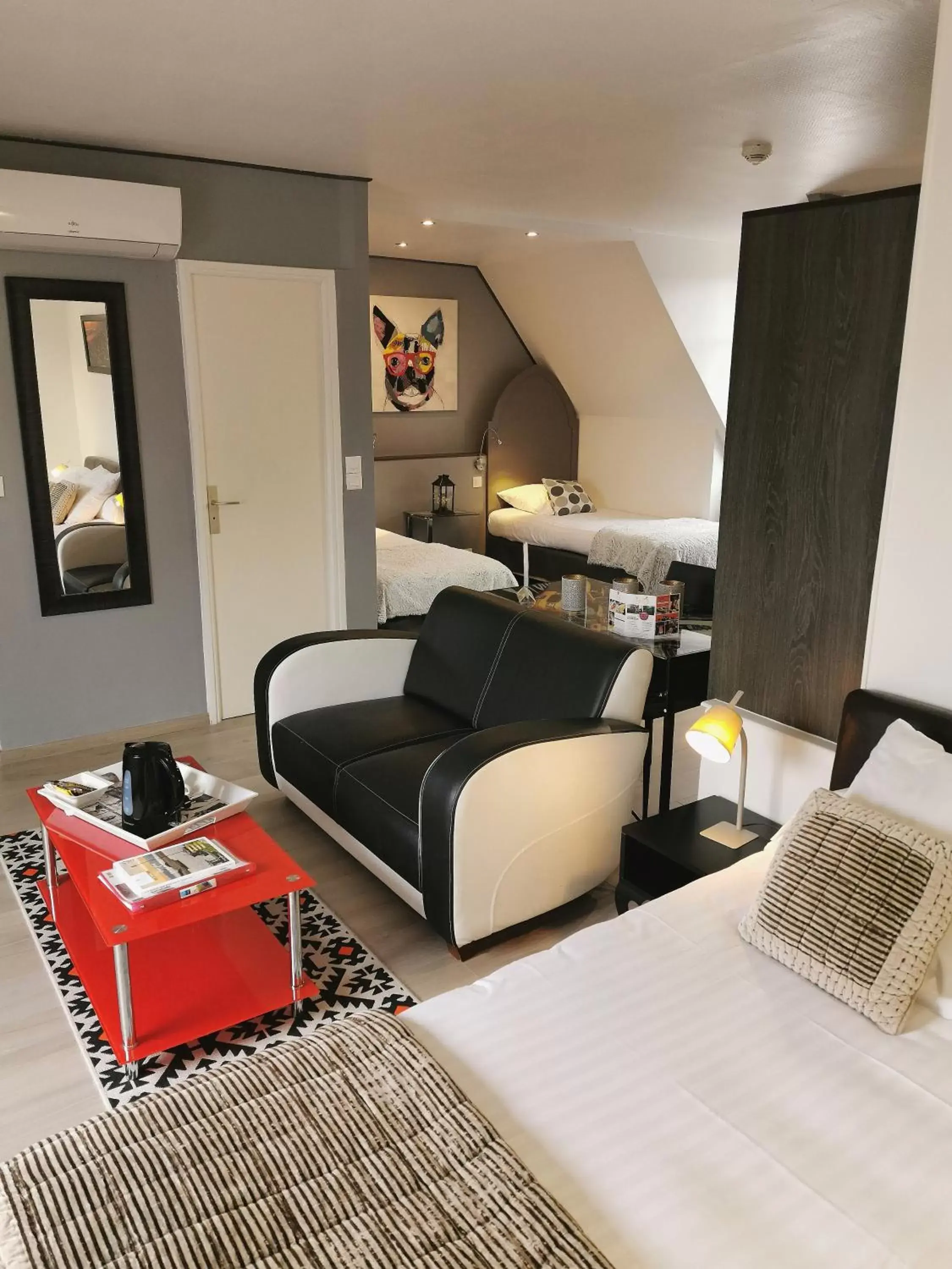 Living room, Seating Area in Les Terrasses de Saumur - Hôtel & Appartements - Restaurant & Spa (Logis)