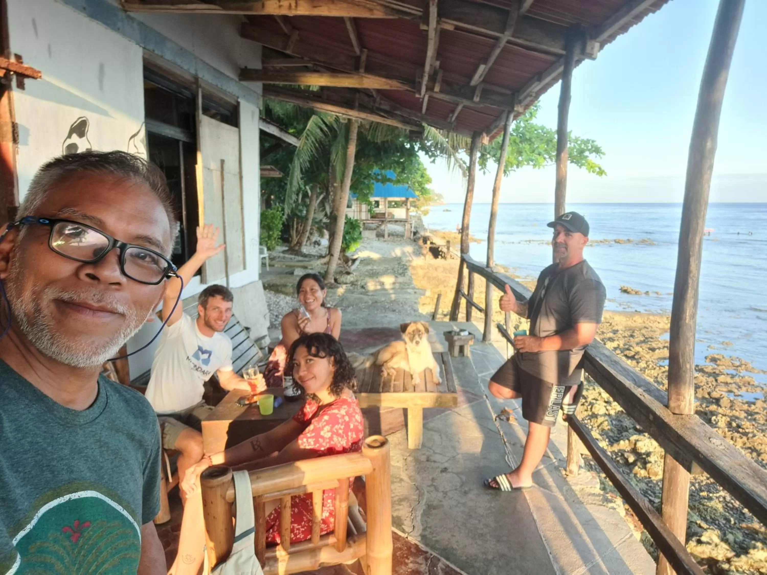 People in Paseo Del Mar Seaside Inn