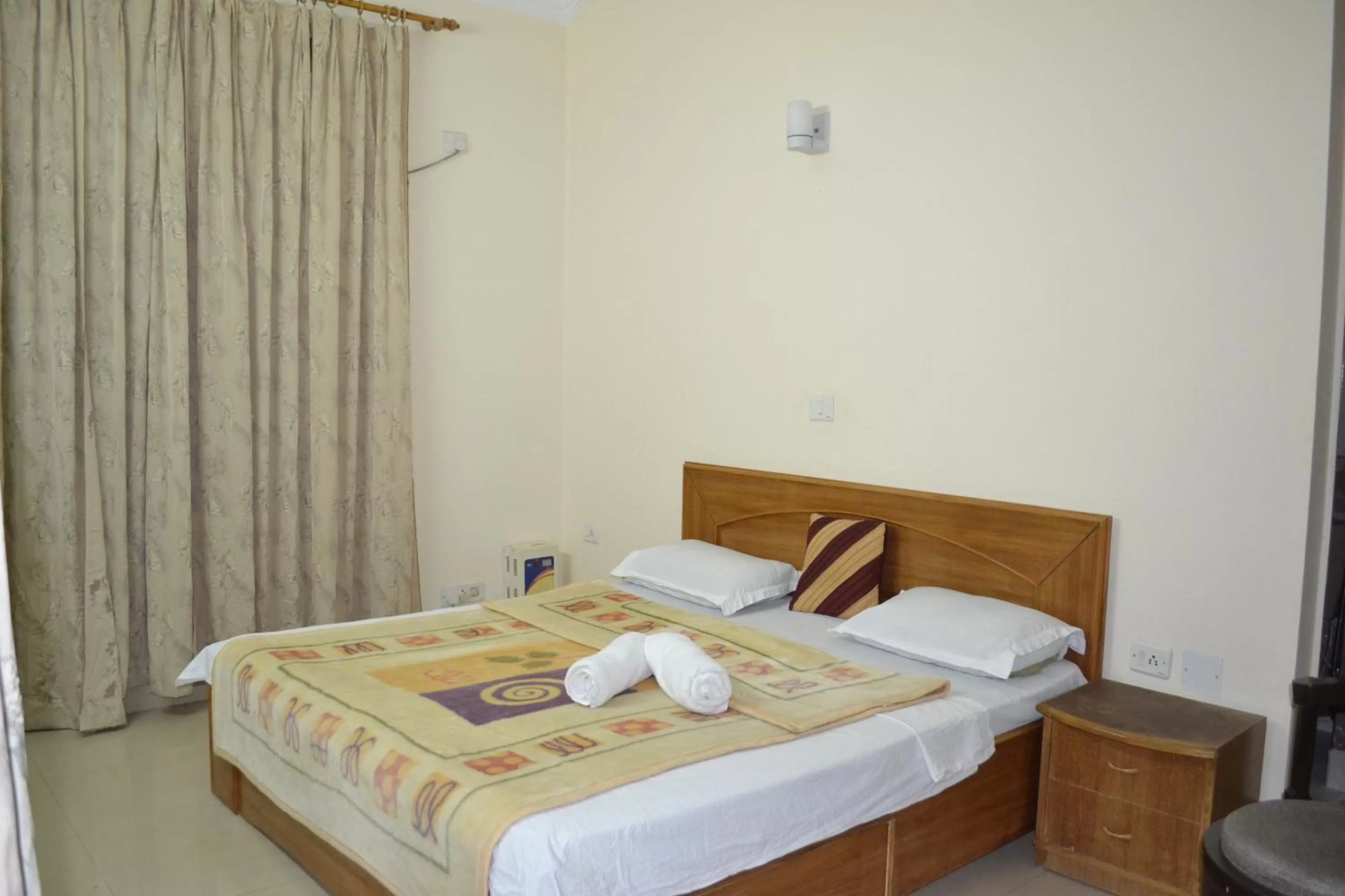 Bedroom, Bed in Raj Cottage Ganga Vatika