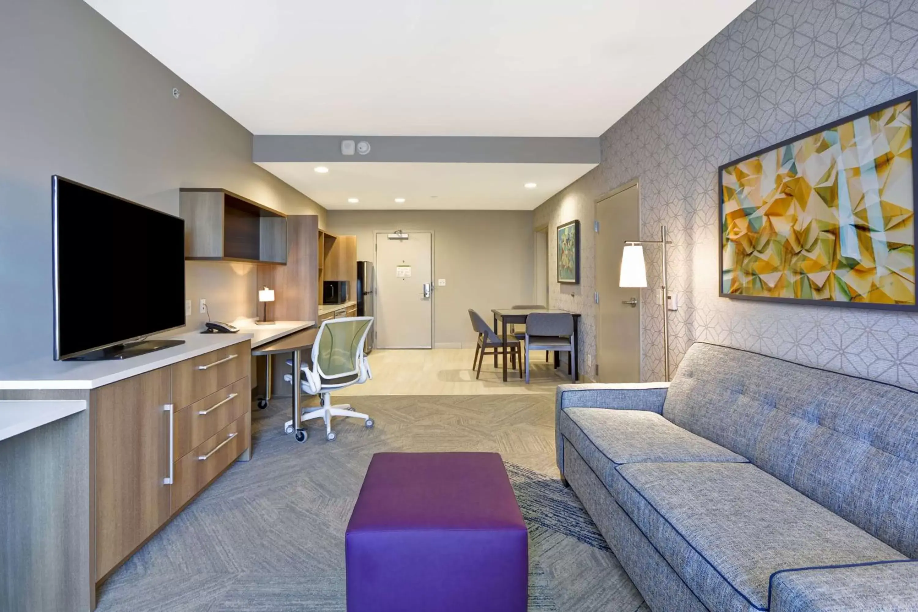 Bedroom, Seating Area in Home2 Suites By Hilton Plano Richardson