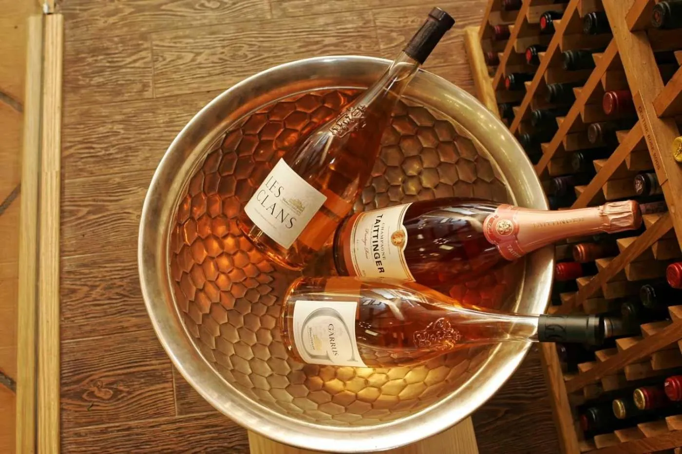 Drinks in Meg-Lozenetz Hotel