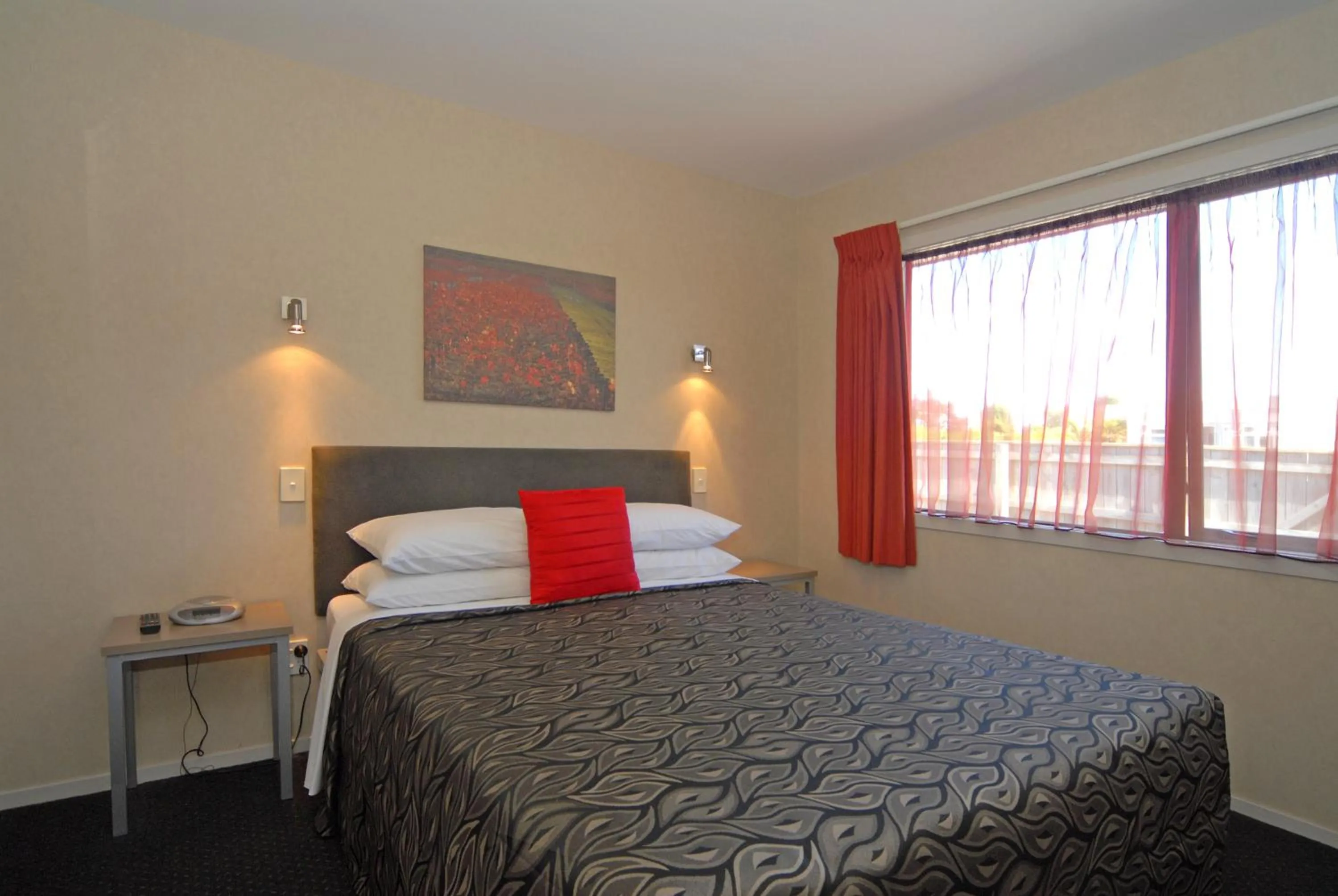 Day, Bed in Omahu Motor Lodge