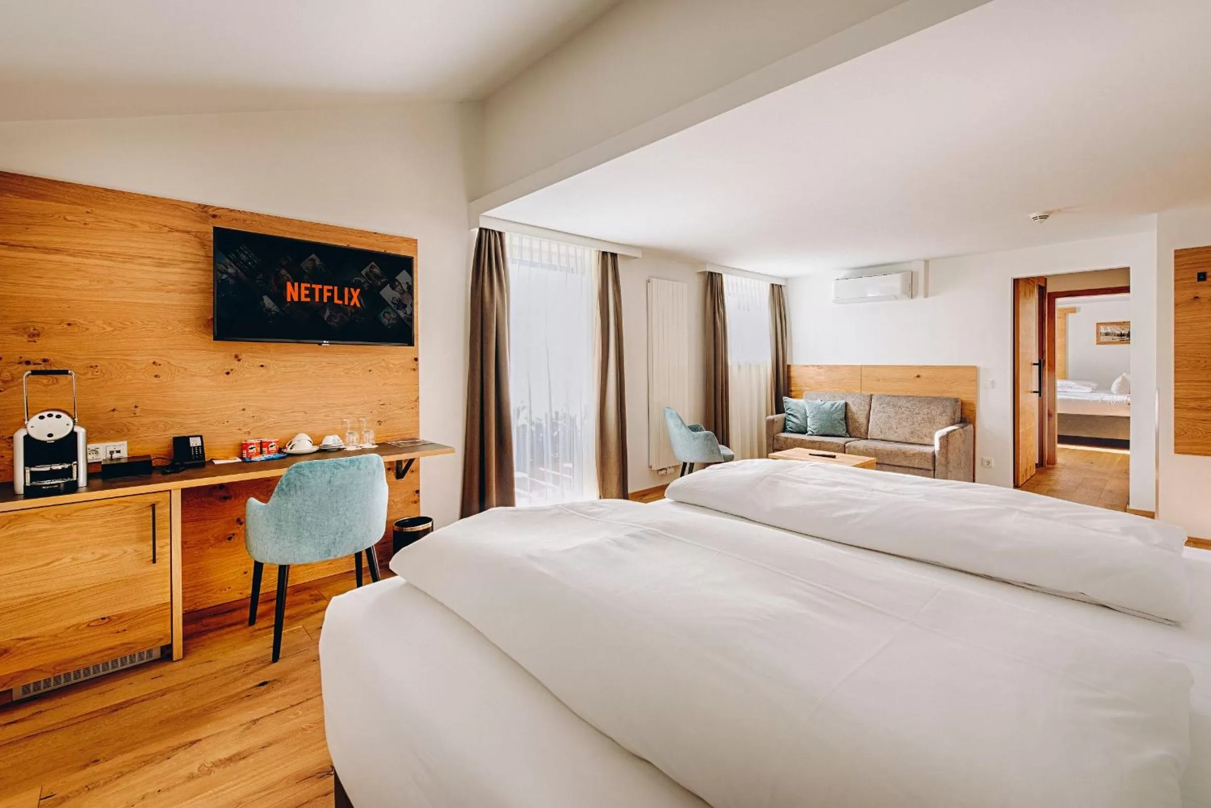 Photo of the whole room, Bed in Obermühle 4*S Boutique Resort