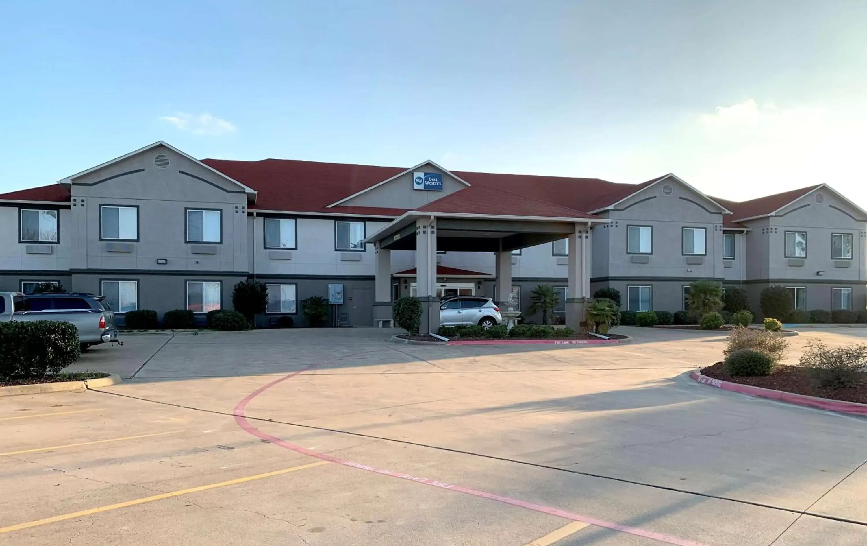 Property Building in Best Western Limestone Inn and Suites