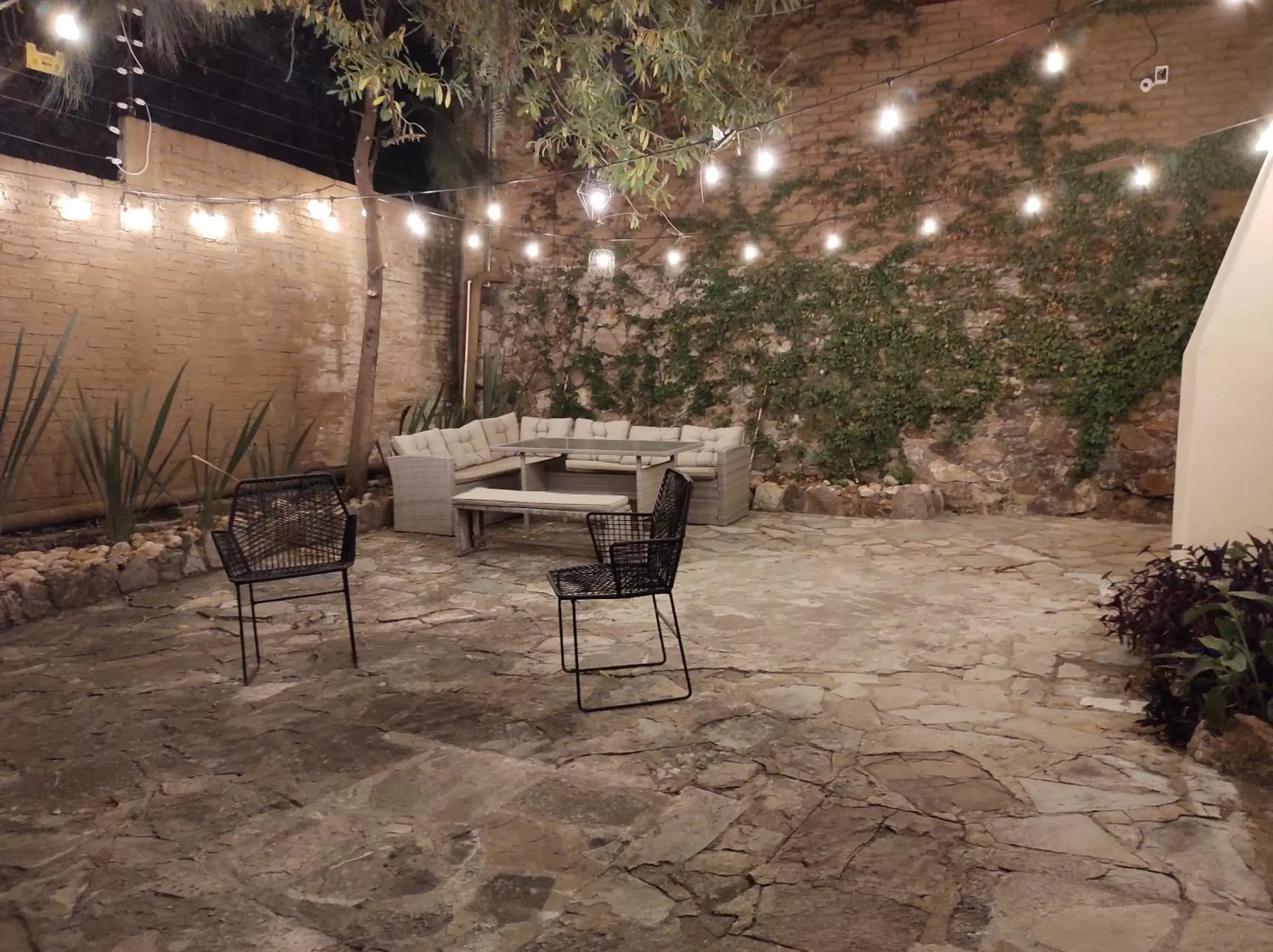 Patio in Casona San Cayetano Suites & Lofts by Lunian