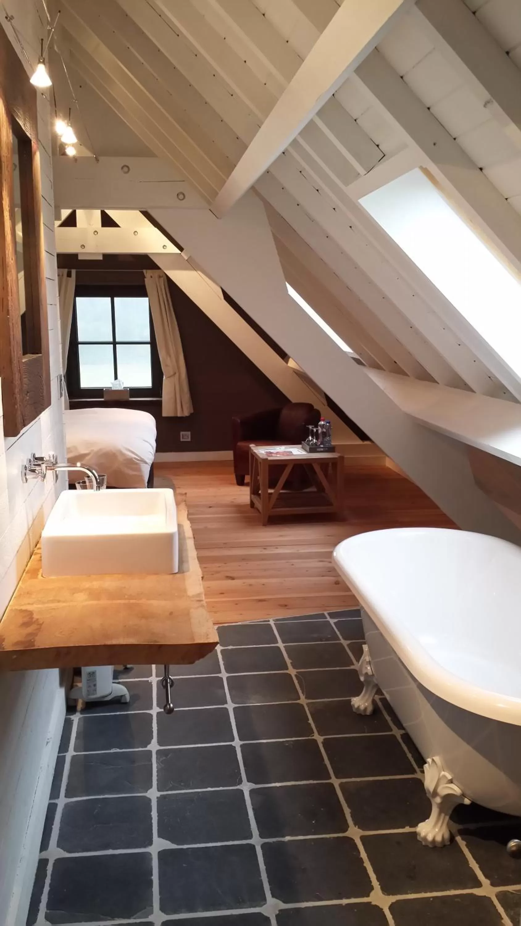 Photo of the whole room in B&B Le Briquemont