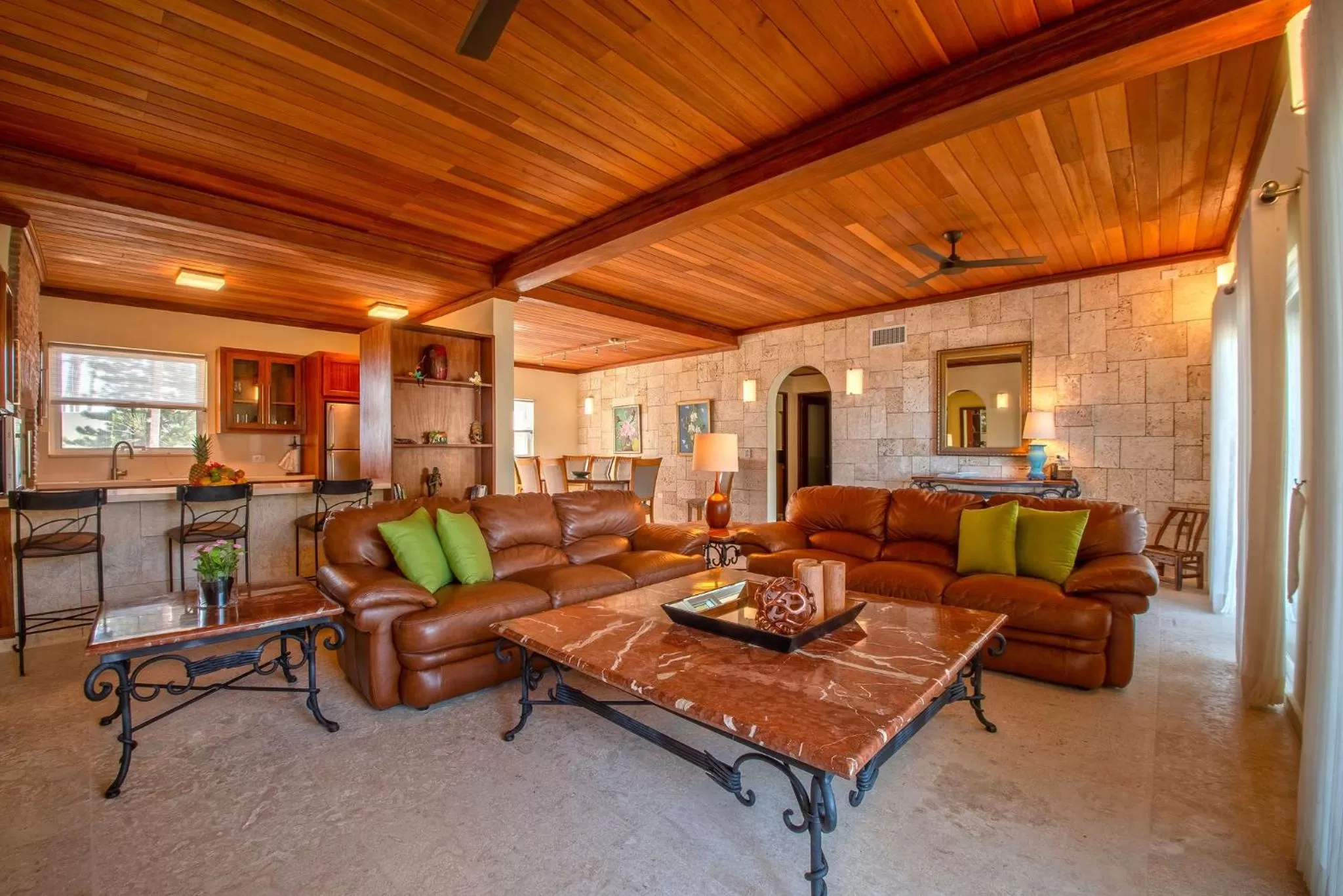 Living room in Velero Beach Resort