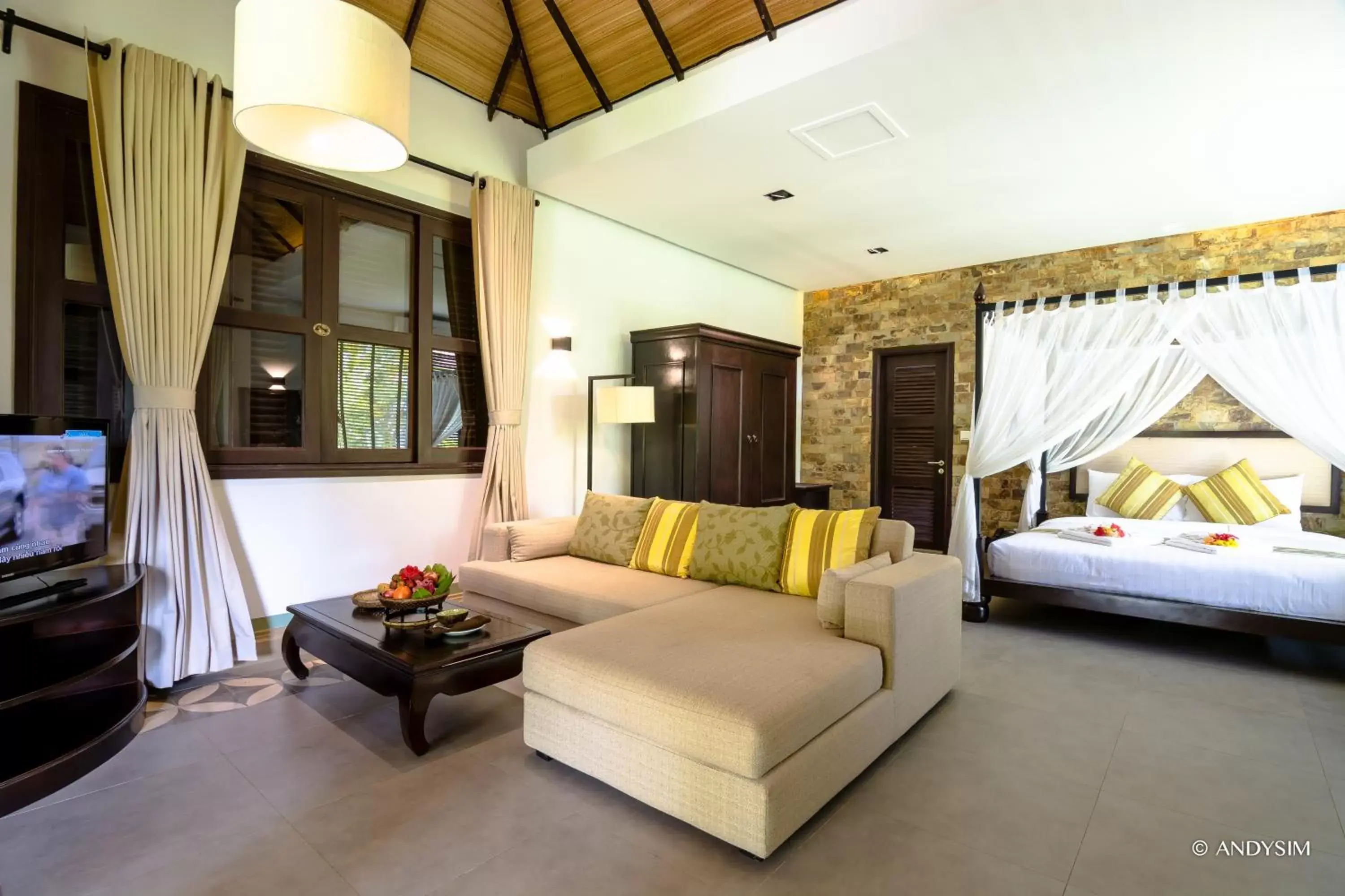 Bedroom, Seating Area in Samanea Beach Resort & Spa