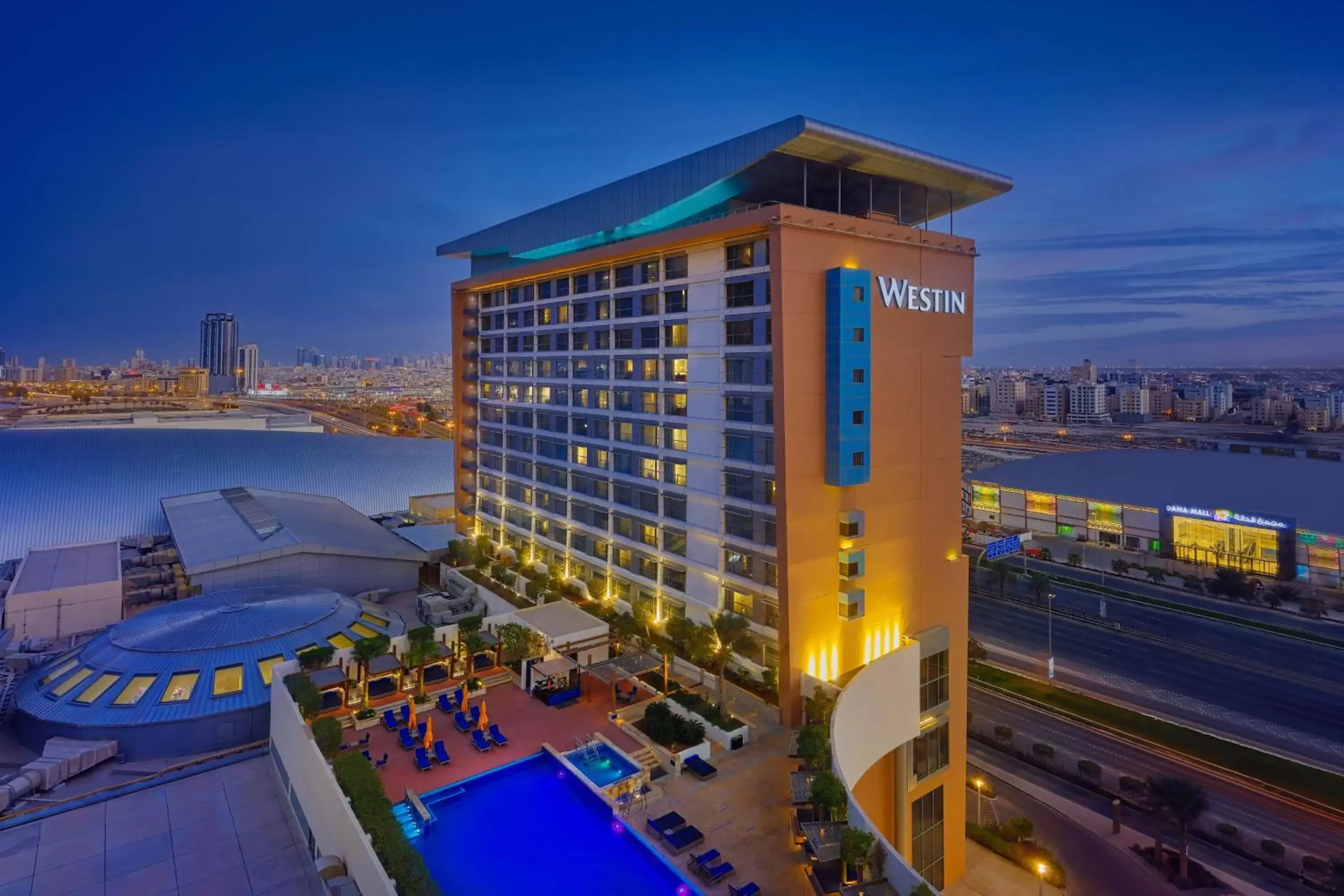 Property building, Pool View in The Westin City Centre Bahrain