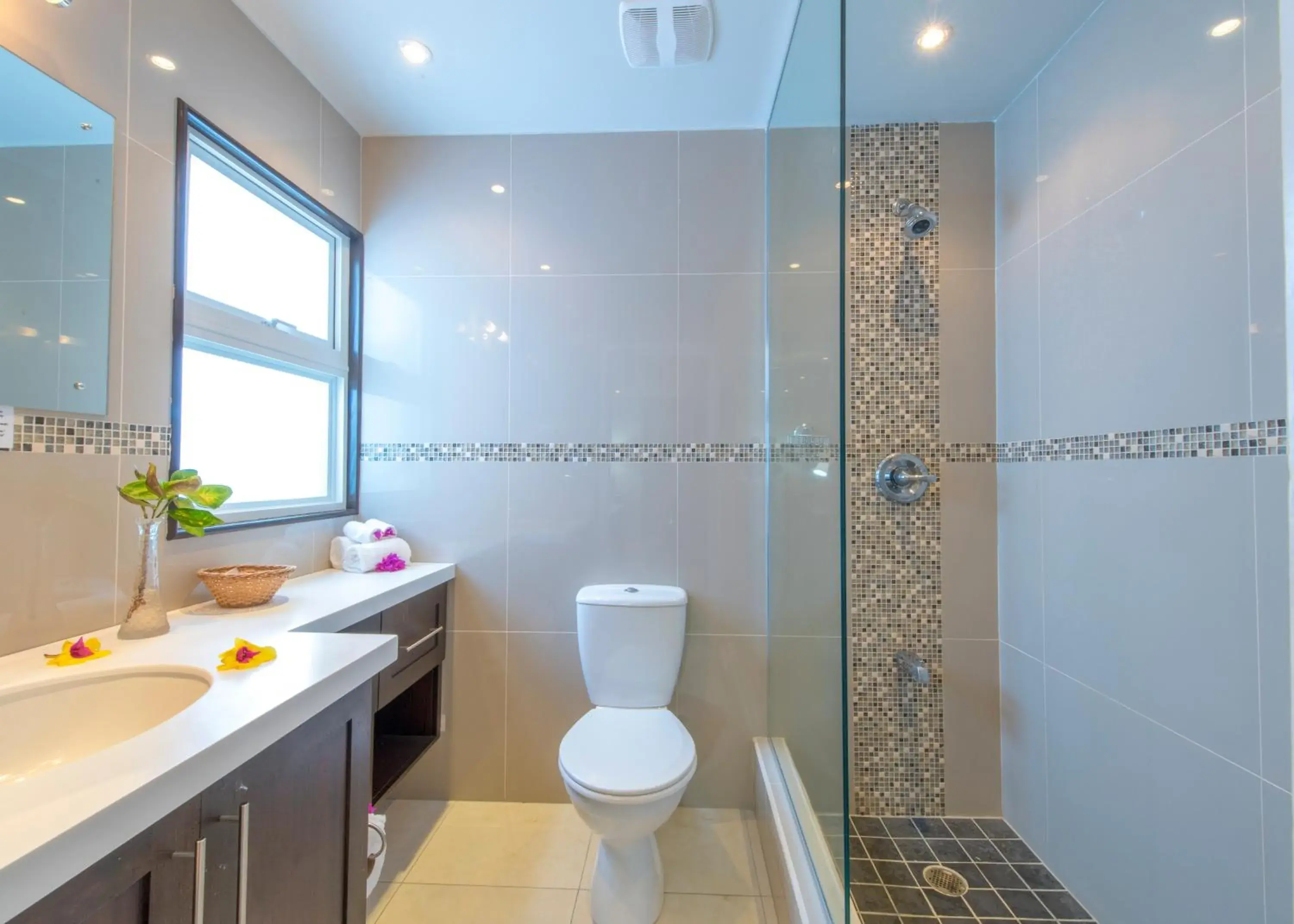 Bathroom in Mount Irvine Bay Resort